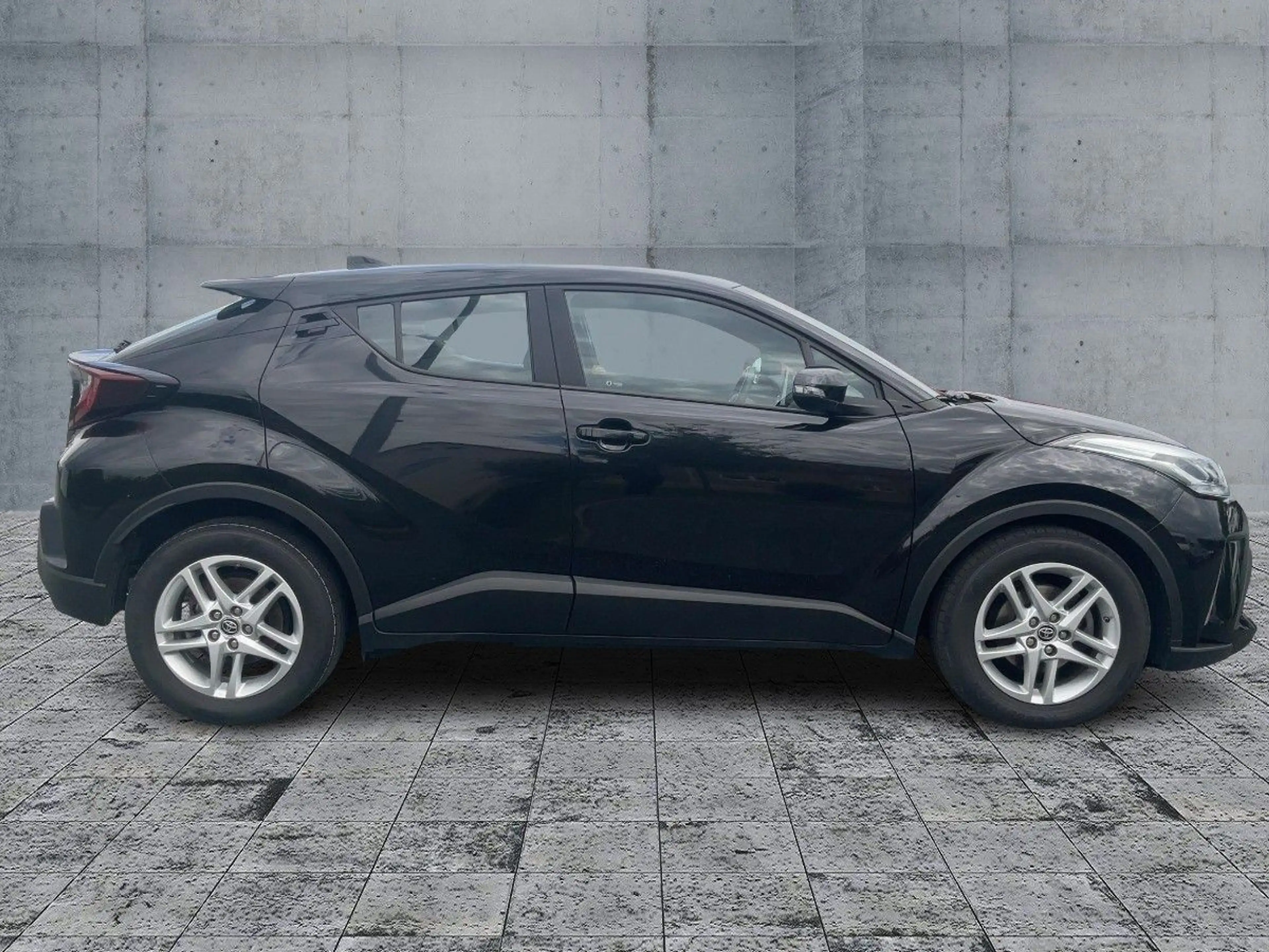 Toyota C-HR 1.8 l Hyb. BUSINESS Bi-LED+NAV+ACC+RFK+SHZ — photo 7