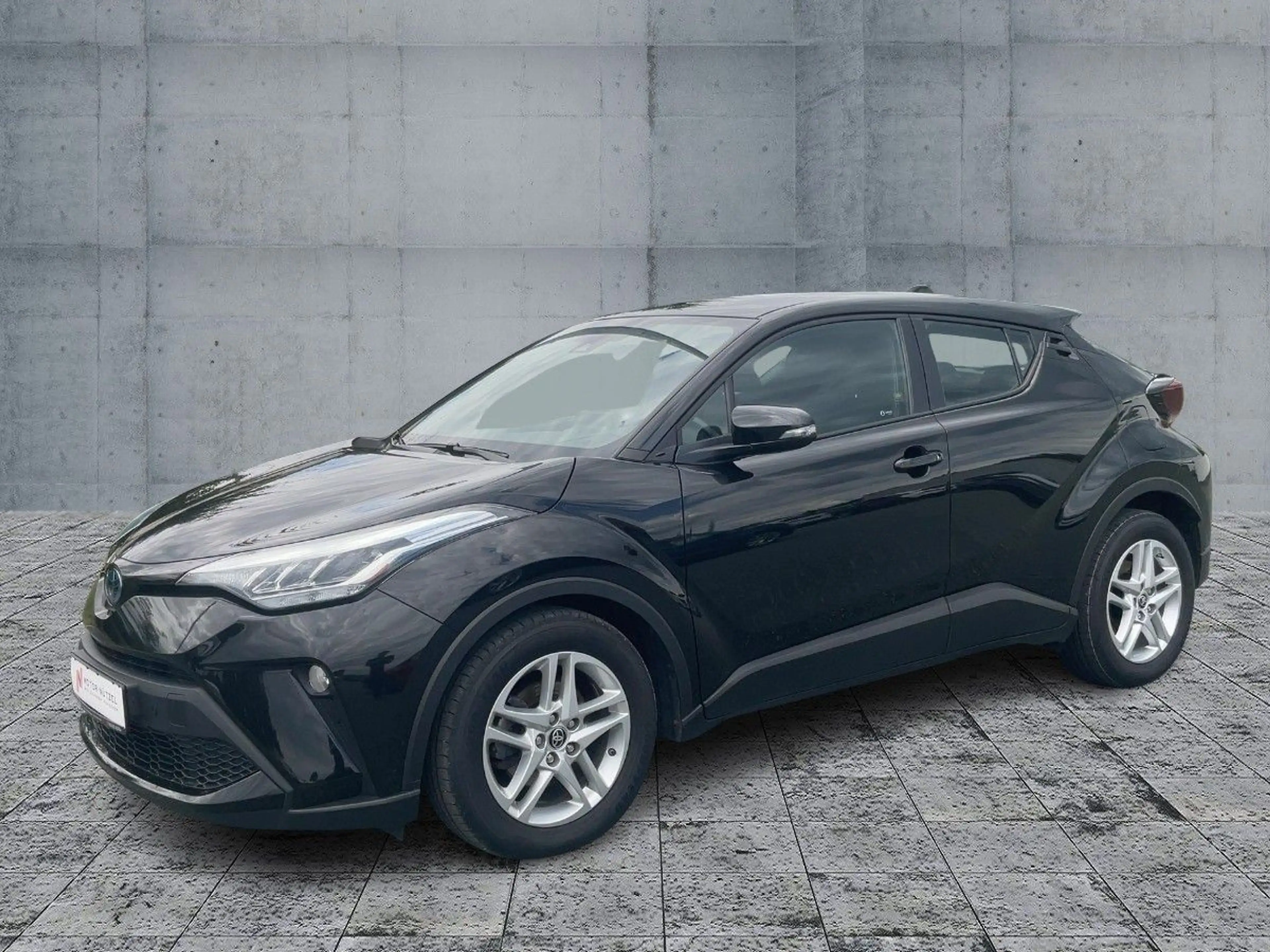 Toyota C-HR 1.8 l Hyb. BUSINESS Bi-LED+NAV+ACC+RFK+SHZ — photo 2