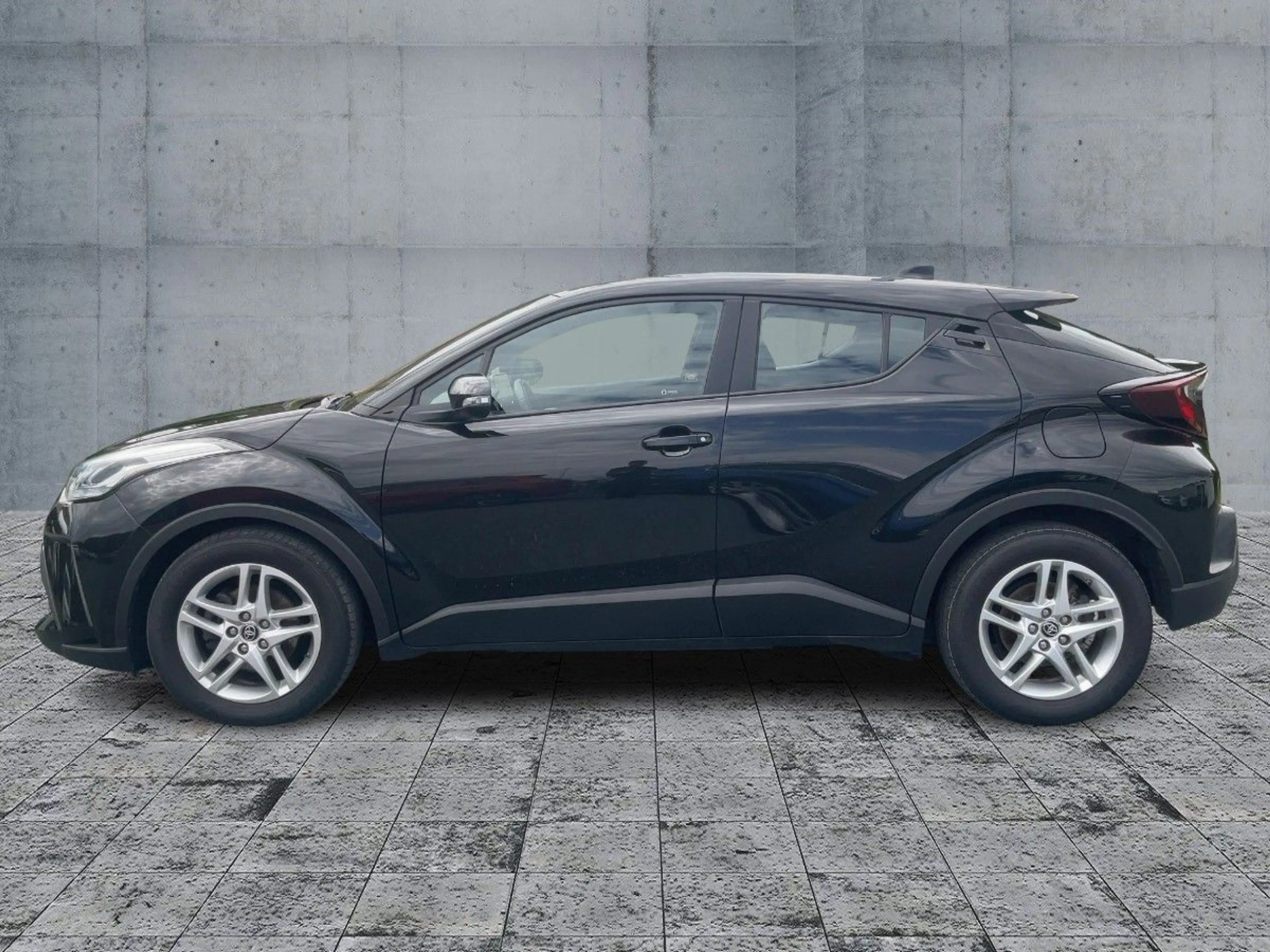 Toyota C-HR 1.8 l Hyb. BUSINESS Bi-LED+NAV+ACC+RFK+SHZ — photo 4