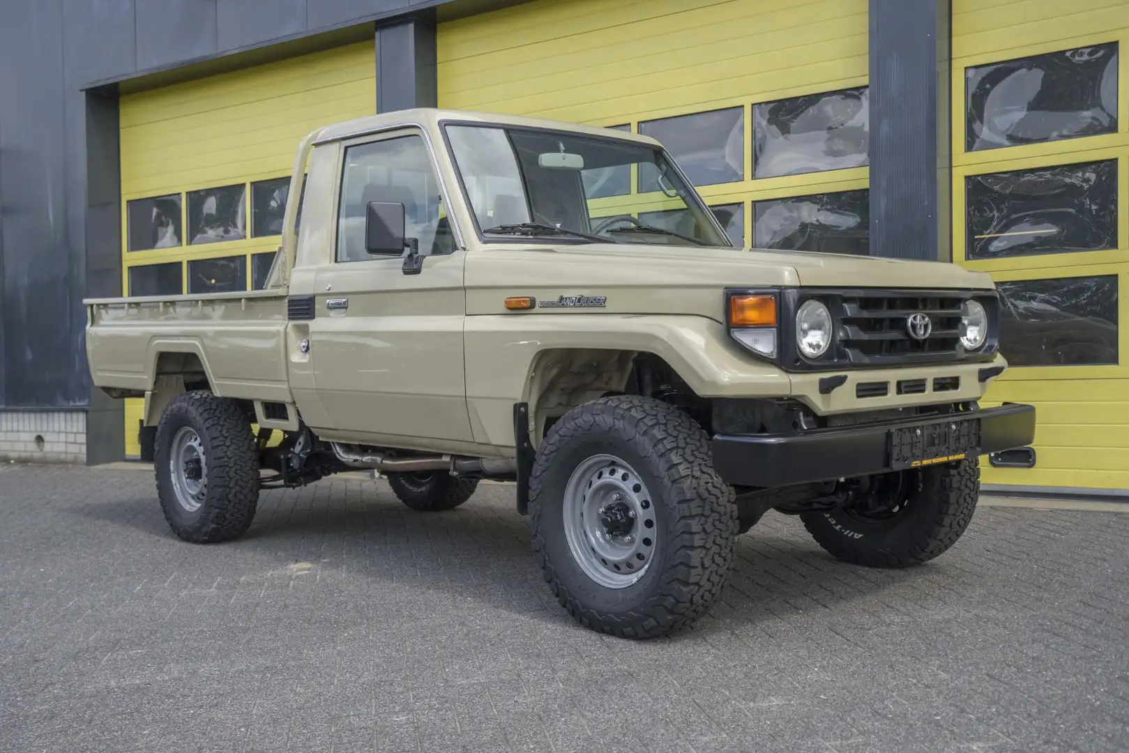 Toyota Land Cruiser HZJ 79 4.2 Diesel NIEUWSTAAT! - 2