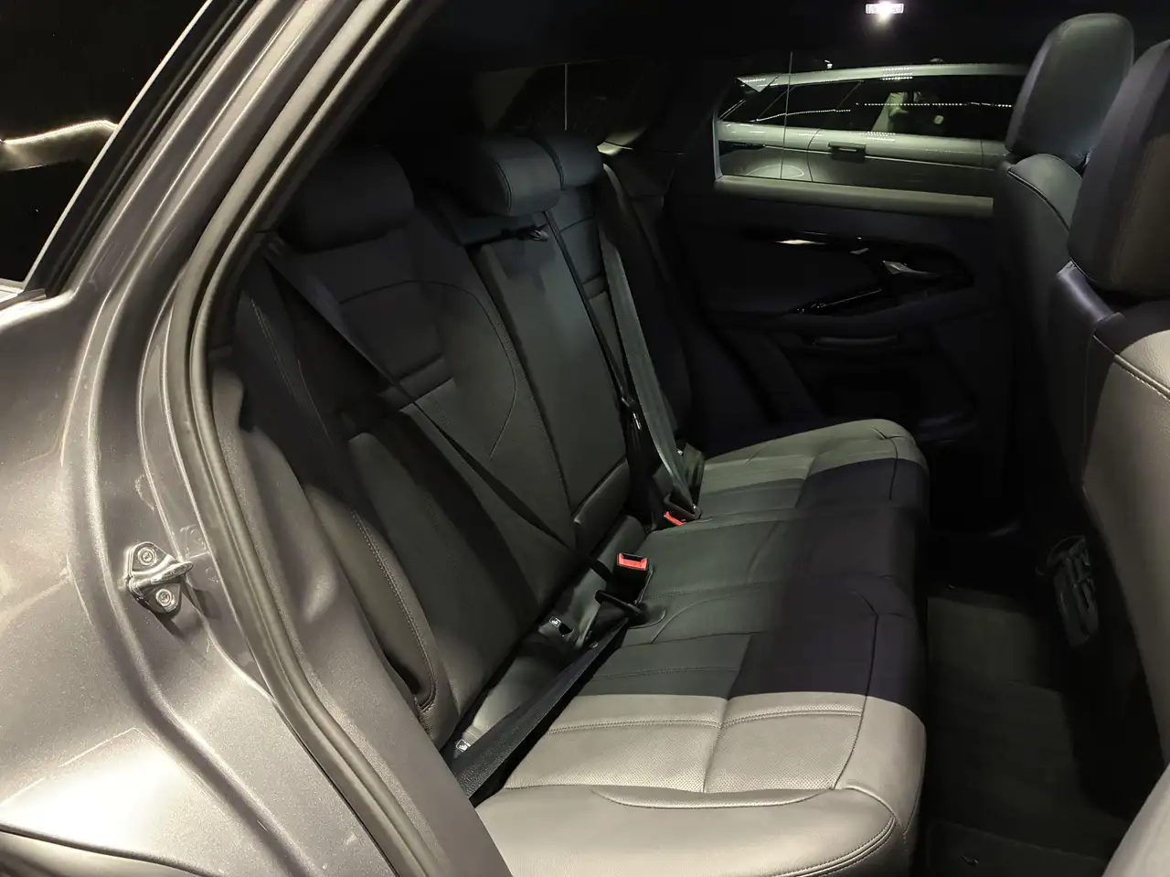 Land Rover Range Rover Evoque 2026