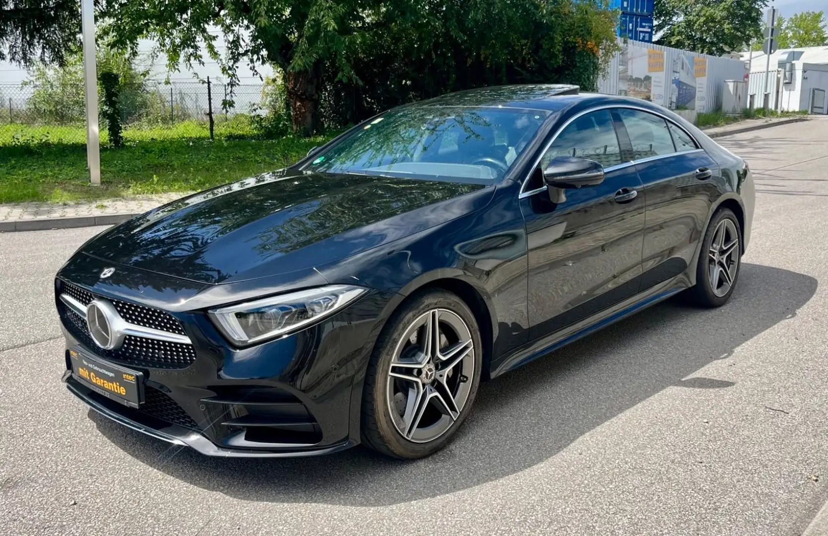 Mercedes-Benz CLS 400 d 4Matic*AMG-Paket*Schiebedach*ACC*Face. Schwarz - 2