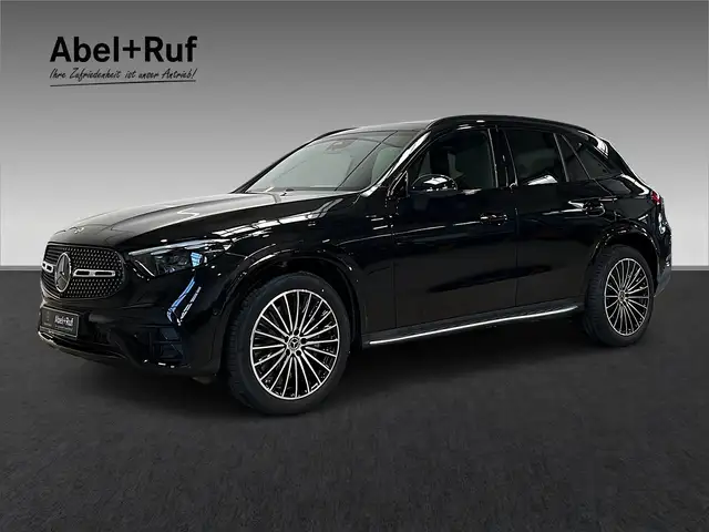 Mercedes-Benz 220 main image
