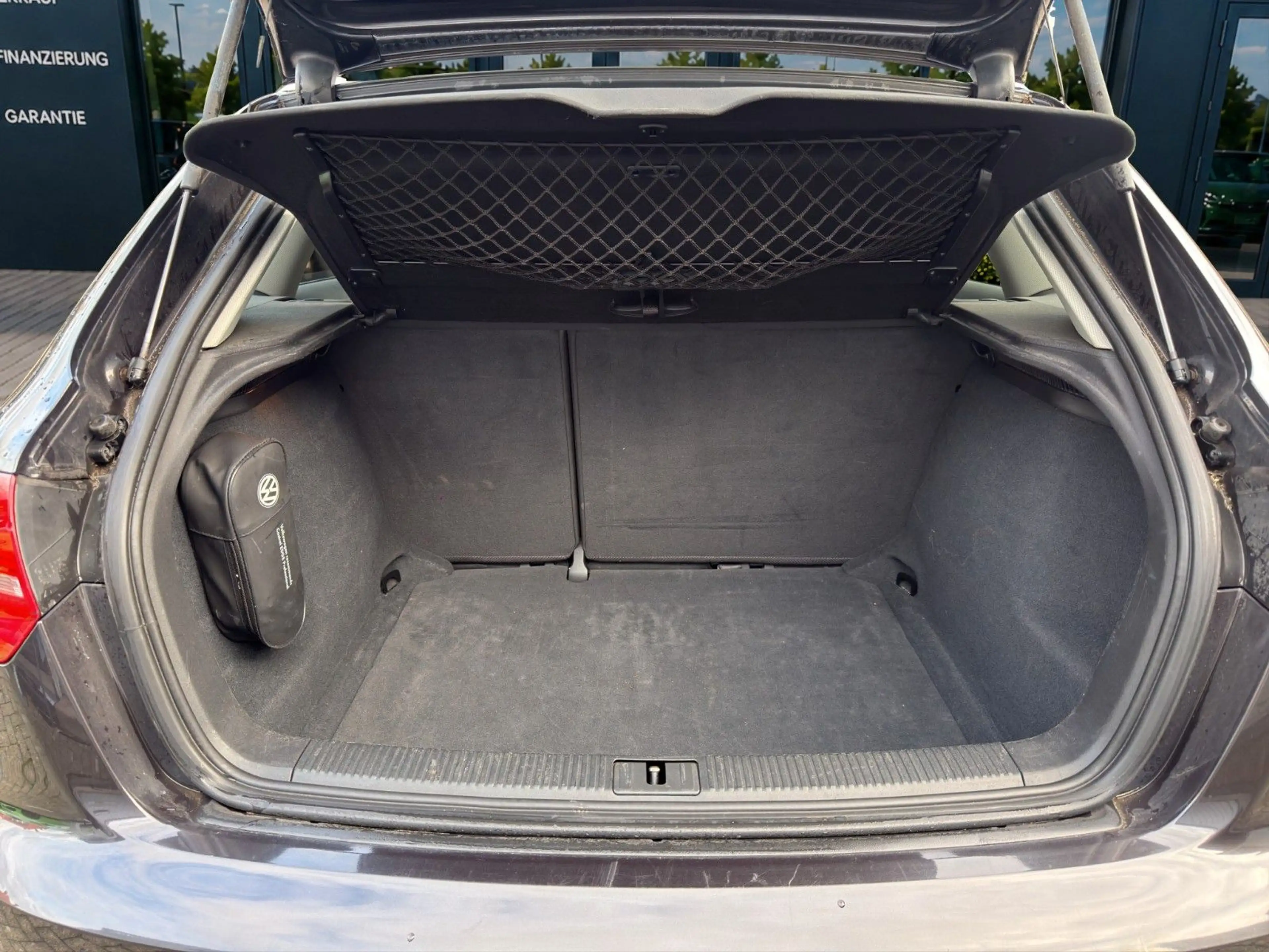 Audi A3 Sportback 1.6 TDI Autom.Attraction,PDC,SH,AHK — photo 20