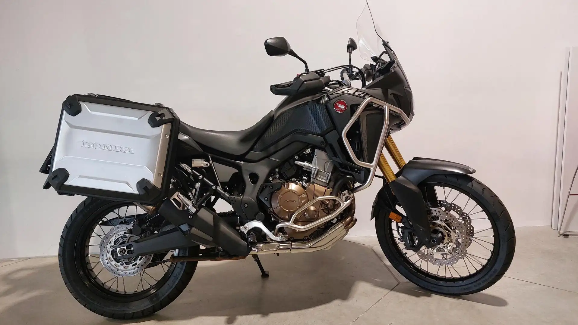 Honda CRF 1000 AfricaTwin Nero - 1