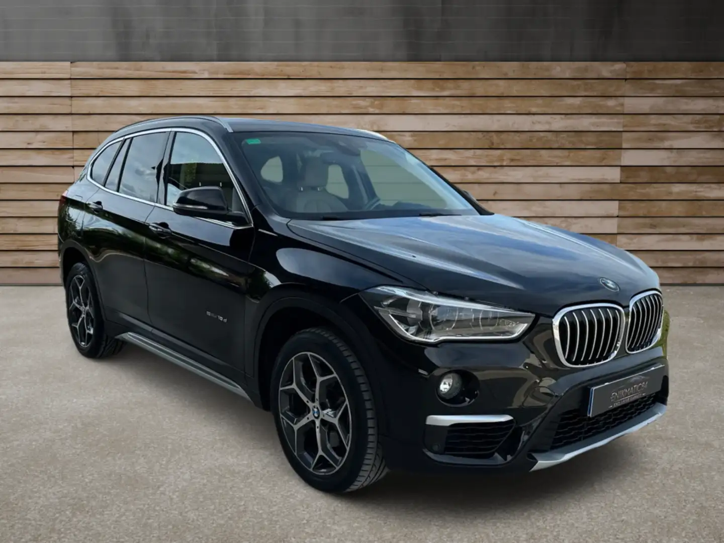BMW X1 sDrive 18dA Negro - 1
