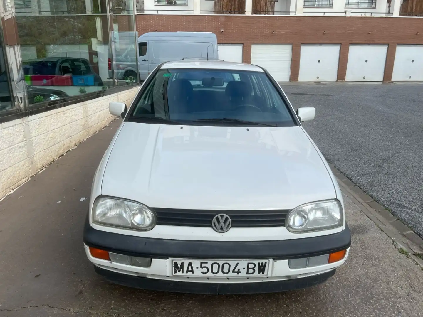 Volkswagen Golf 1.6 Match Blanc - 1