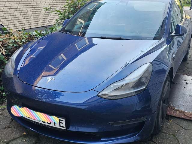 Imagine Tesla Model 3 Model 3 Langstreckenbatt. Allradantrieb Dual Motor