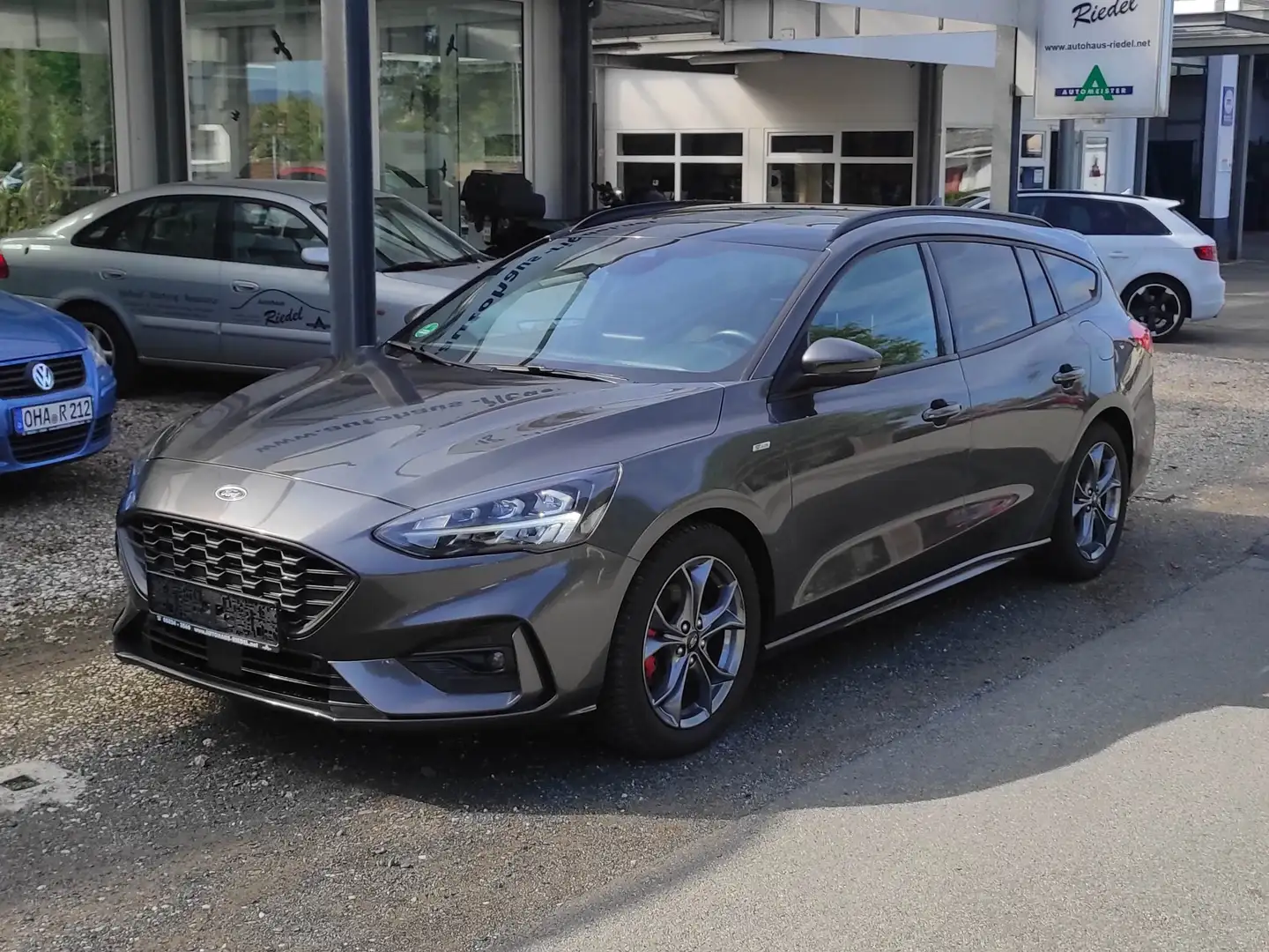 Ford Focus ST-Line X, Mild Hybrid Grau - 1