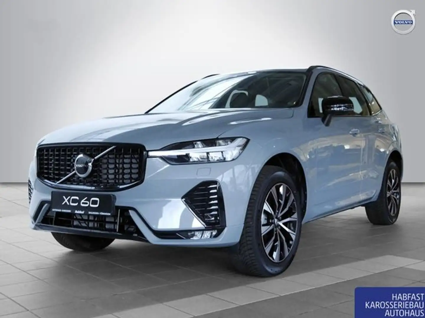 Volvo XC60 B5 AWD Plus Dark PDC SHZ KAMERA NAVI LED Grau - 1