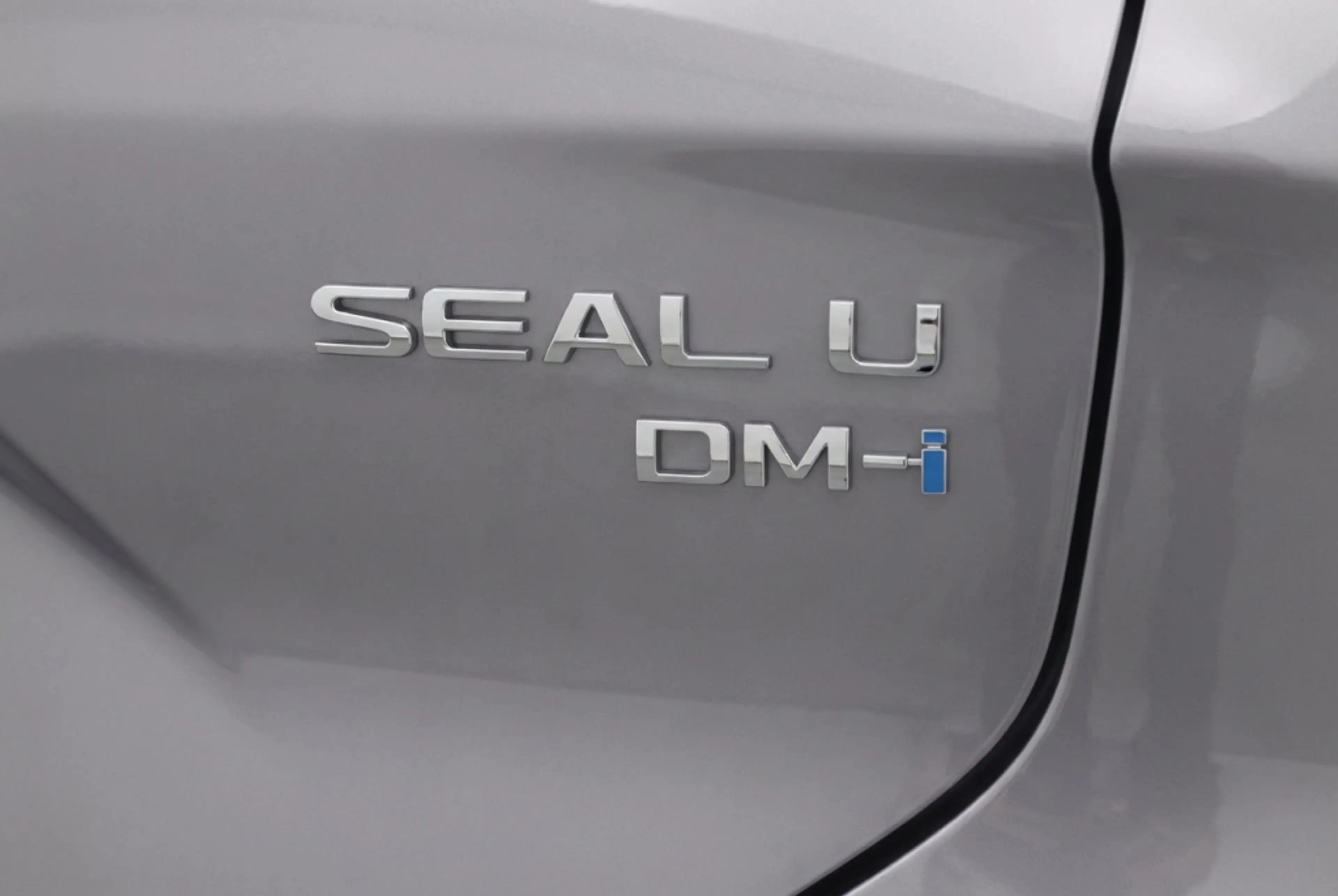 BYD Seal U 1.5 DM-i PHEV AWD Design | 324 PK | Bountless Clou — photo 11