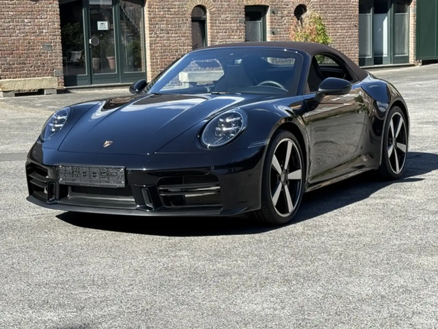 Porsche 992 911 Carrera Cabriolet SPORTDESIGN-ABGAS*HD-MATRIX* Noir - 1
