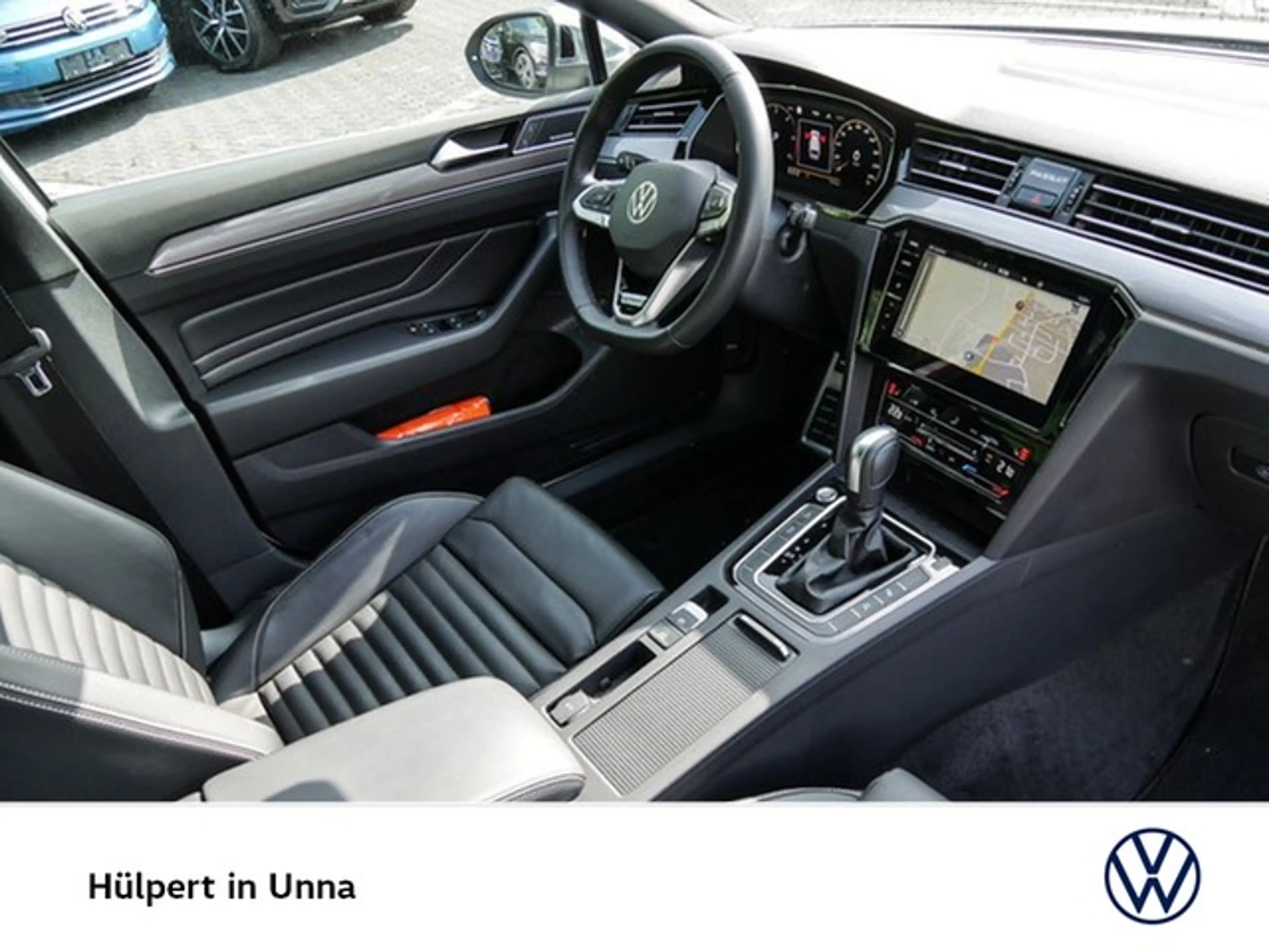 Volkswagen Passat Alltrack 2.0 4X4 LEDER AHK 360°CAM LM19 — photo 3