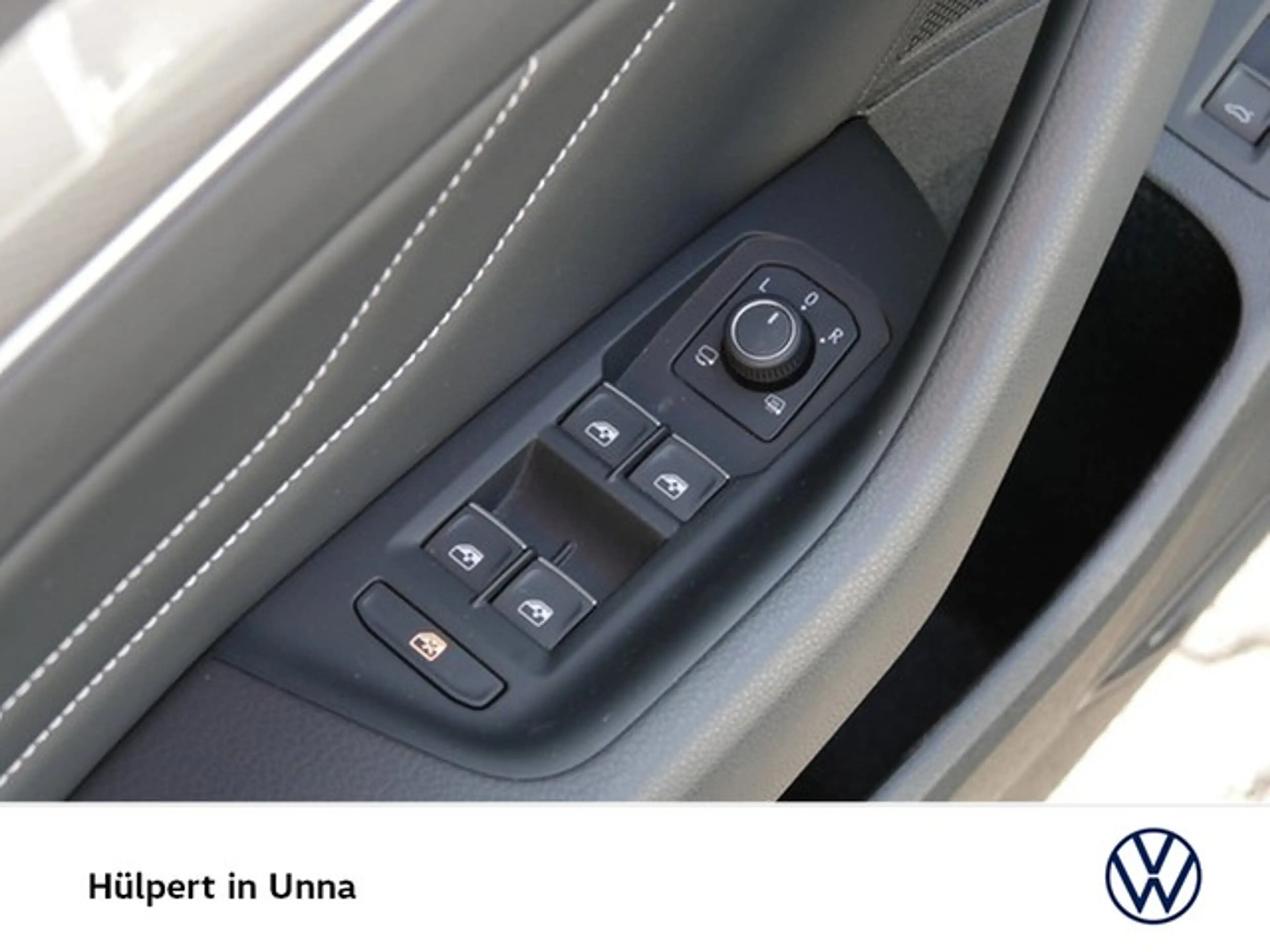 Volkswagen Passat Alltrack 2.0 4X4 LEDER AHK 360°CAM LM19 — photo 14