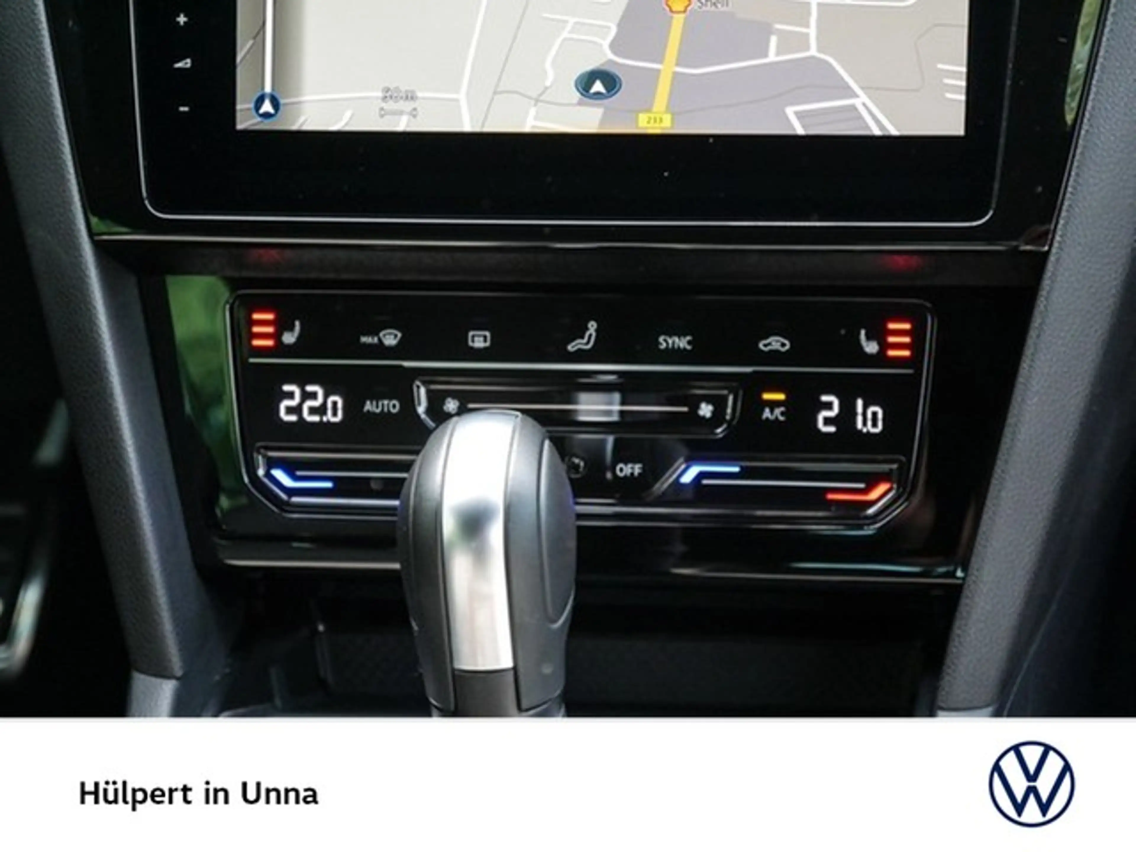 Volkswagen Passat Alltrack 2.0 4X4 LEDER AHK 360°CAM LM19 — photo 12