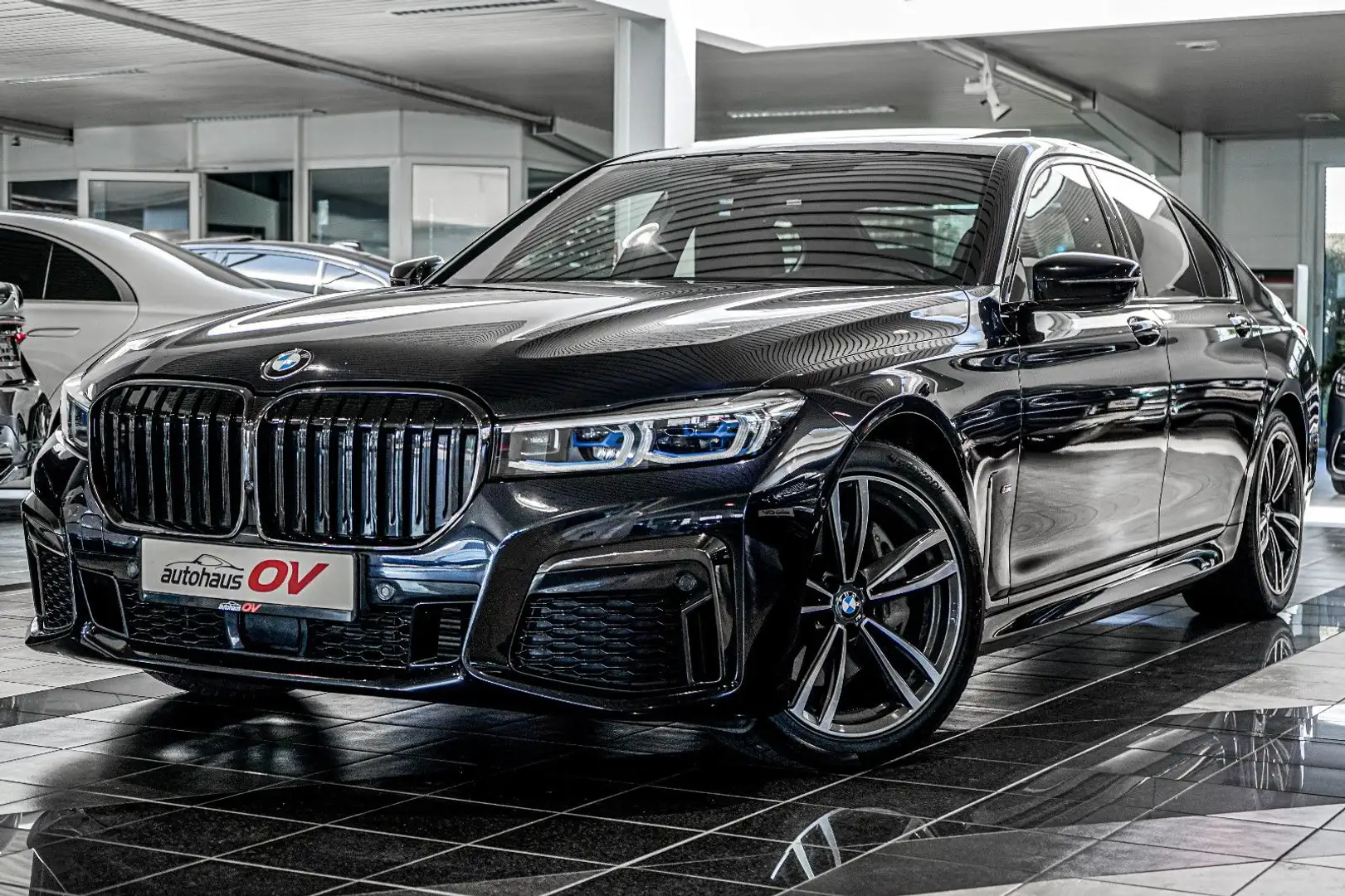 BMW 730 d*M Sport Pro*3xTV*ACC*360*HUD*Softc*SD*Laser Zwart - 2