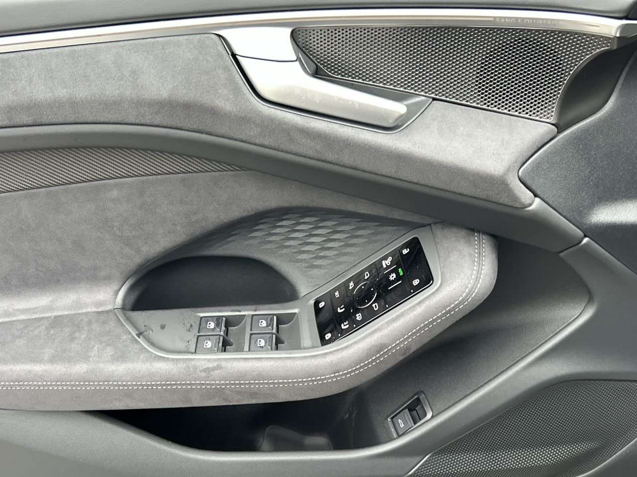 2026 Audi A6 TFSI quattro Technik PROGRESSIVE DESIGN. DYNAMIC P thumb 21