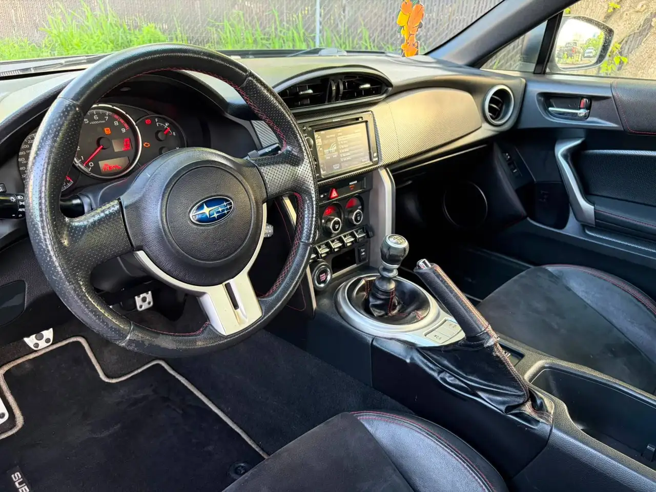 Subaru BRZ photo Subaru BRZ