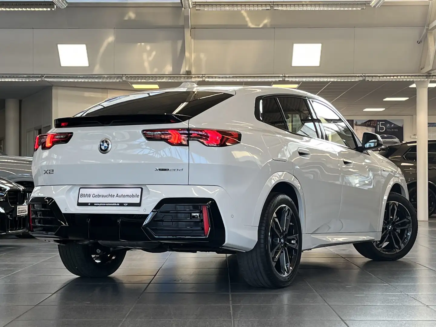 BMW X2 xDrive20d MSport DA+ PA+ ACC 360° AdapLED HuD Weiß - 2