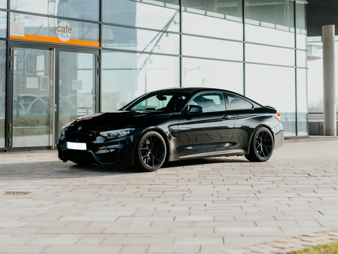 BMW M4 M4 Coupe DKG Competition Schwarz - 1