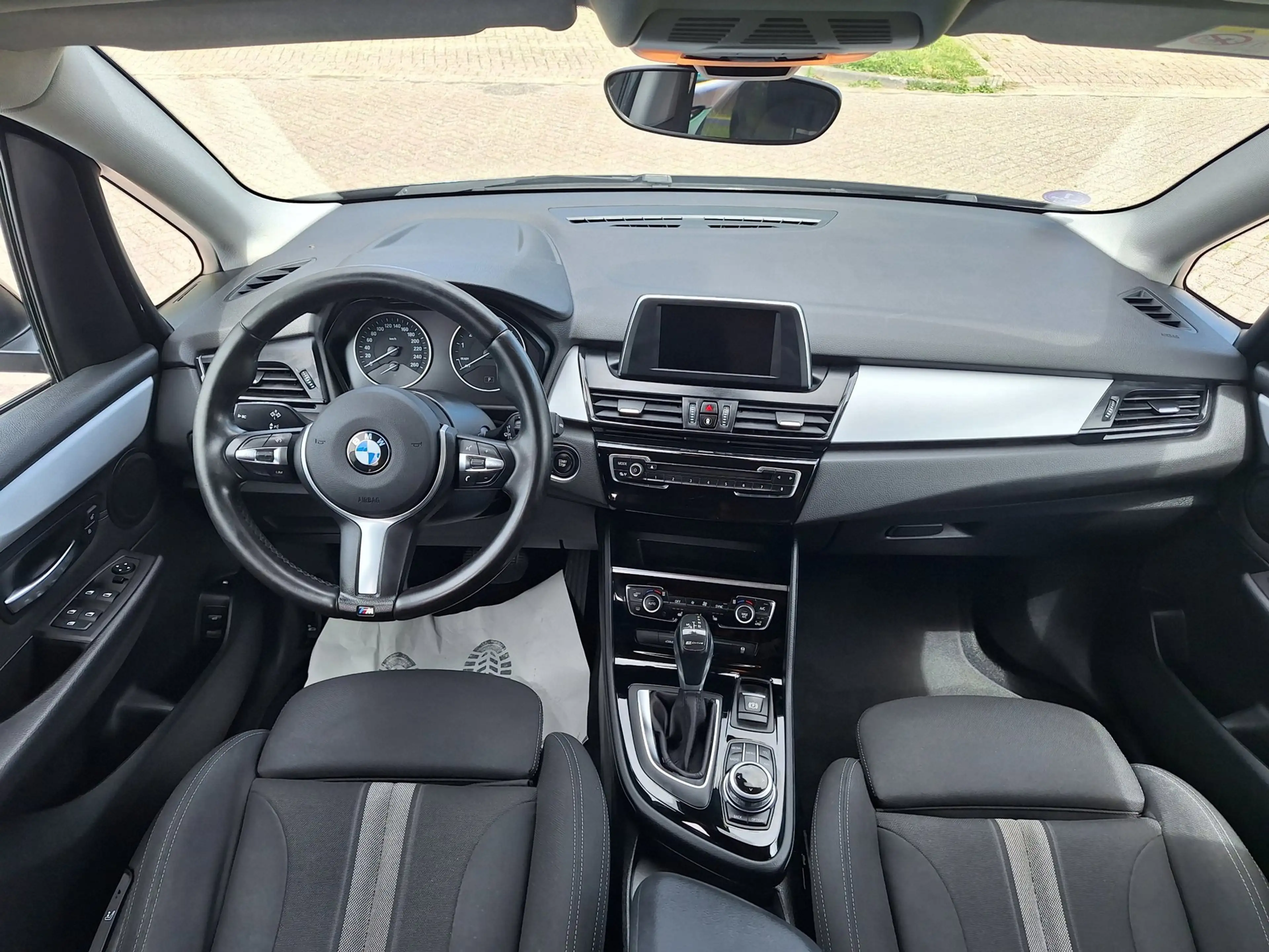 BMW 225 2-serie Active Tourer 225xe iPerformance Executive — photo 9