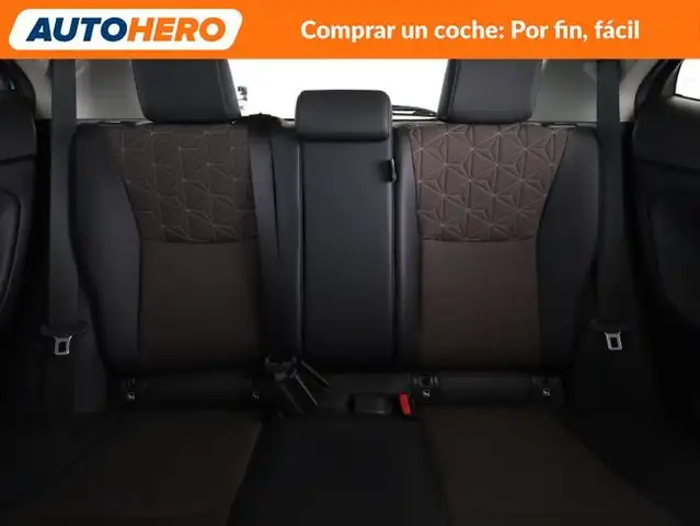 Toyota Yaris Cross view 16