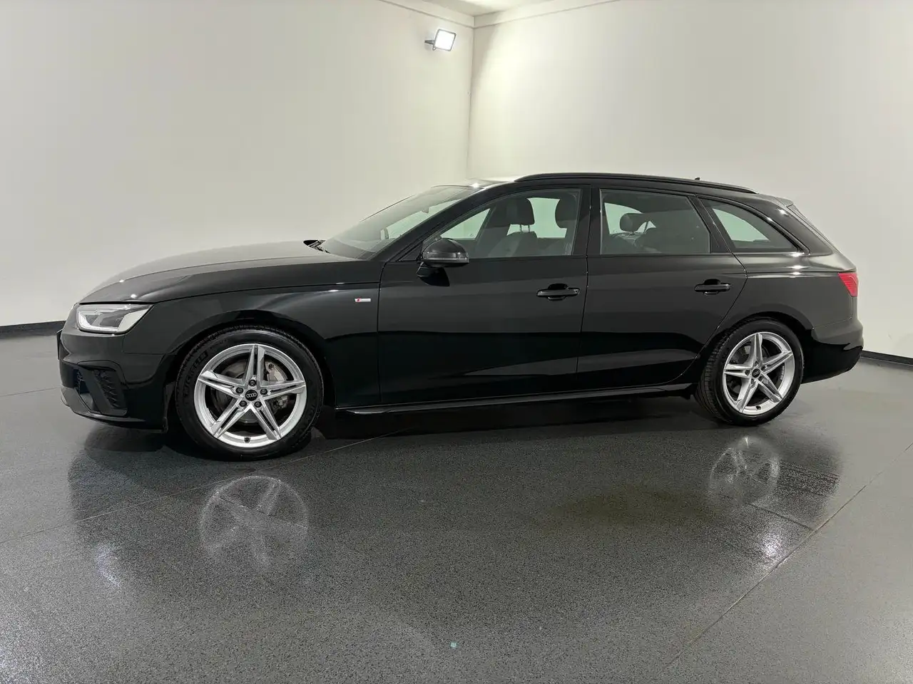 Audi A4 40 TDI quattro S-tronic S-line *LED*ACC*RFK* 4