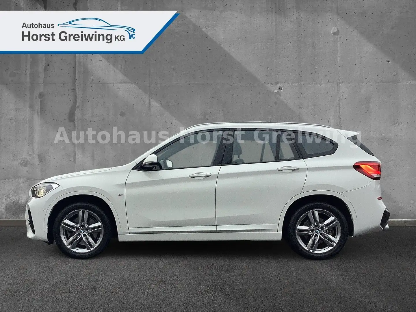 BMW X1 xDrive 20 d M Sport AHK Pano LED NAVI Kamera Weiß - 2