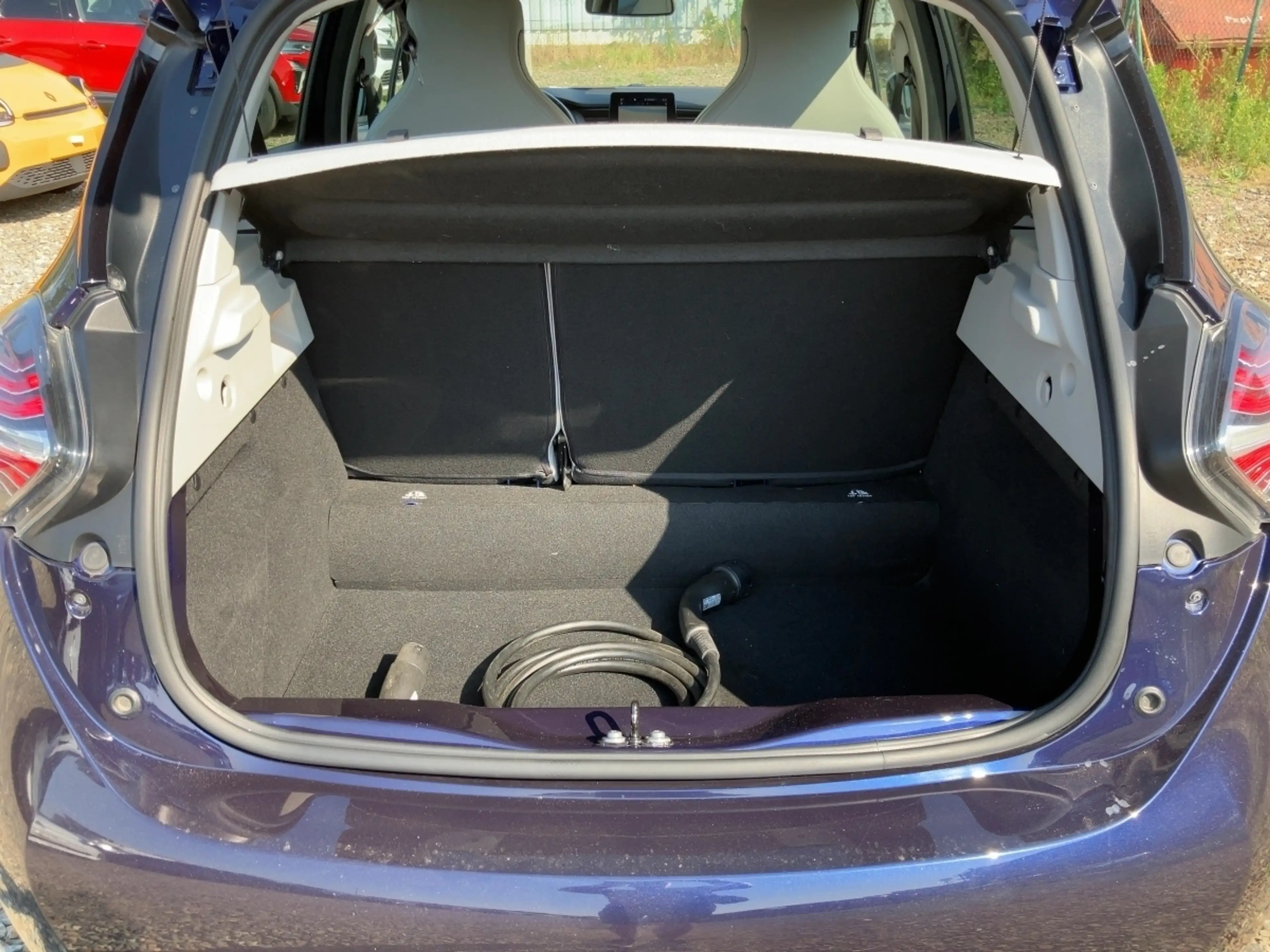 Renault ZOE RIVIERA R135 Z.E. 50 — photo 8