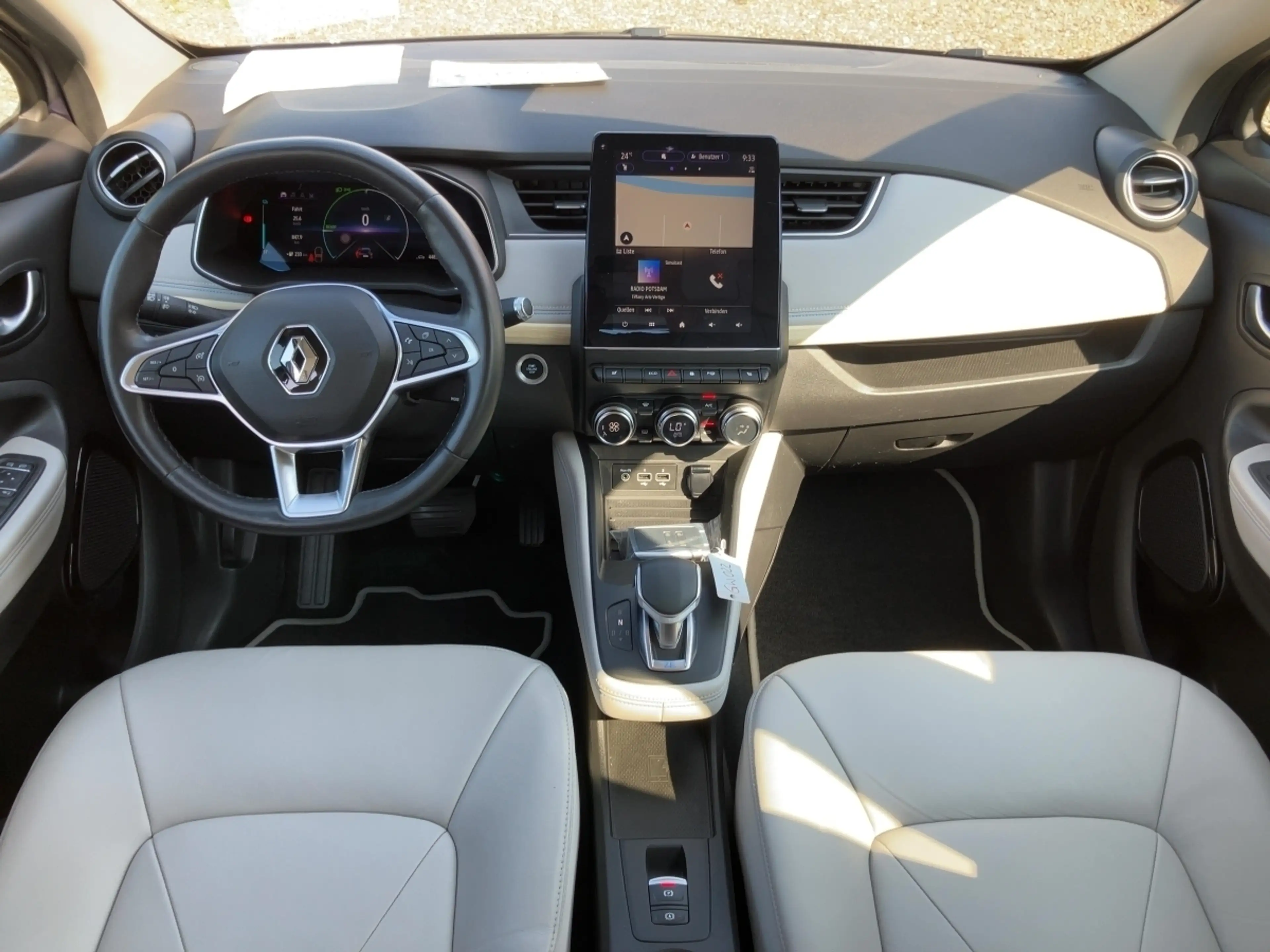 Renault ZOE RIVIERA R135 Z.E. 50 — photo 14