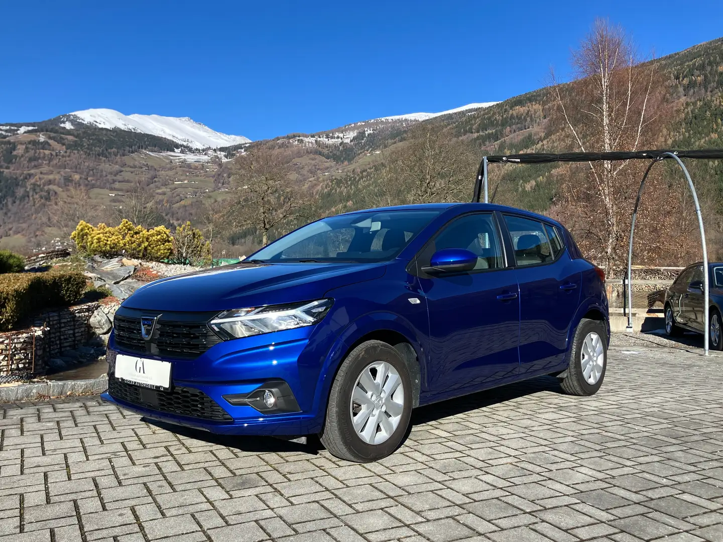 Dacia Sandero Comfort SCe 65 Blau - 1