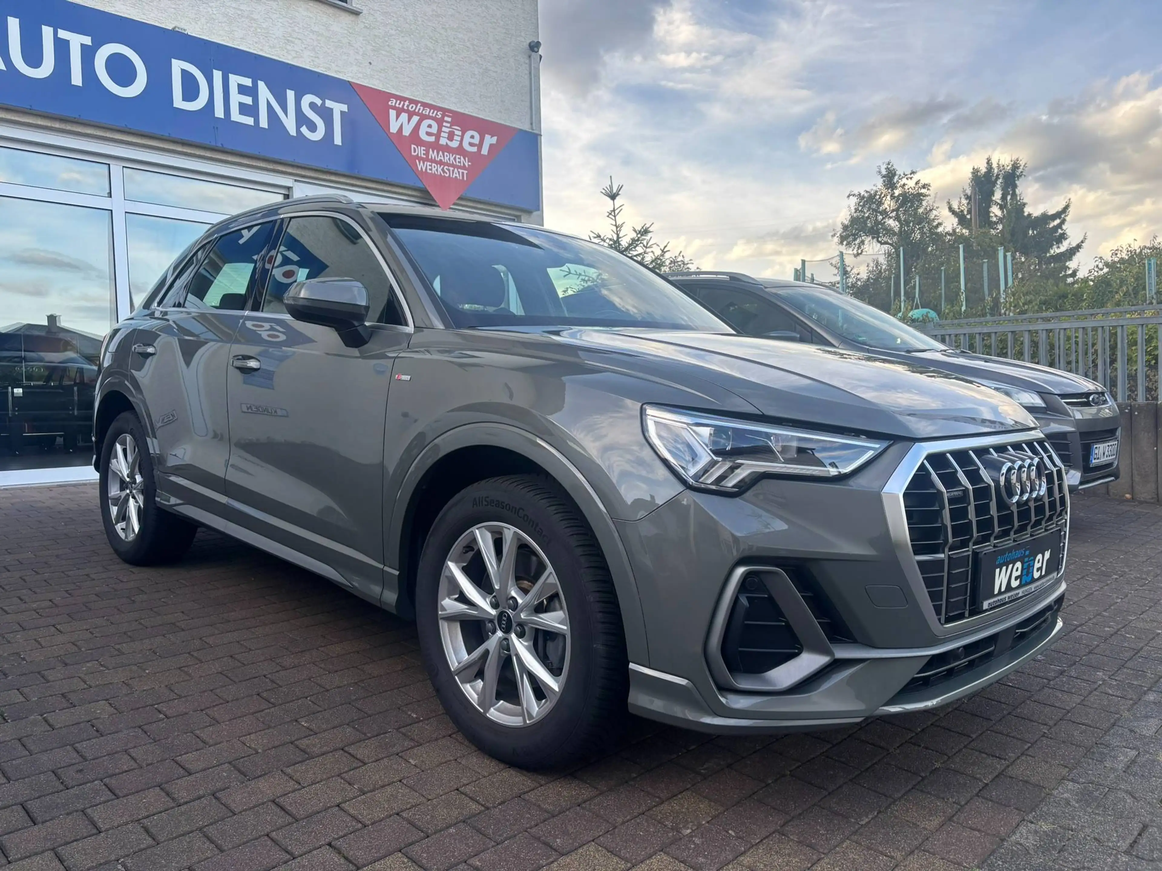 Audi Q3 40 TFSI quattro S line*DSG*KAMERA*LED*AHK*ACC*ViCo — photo 2