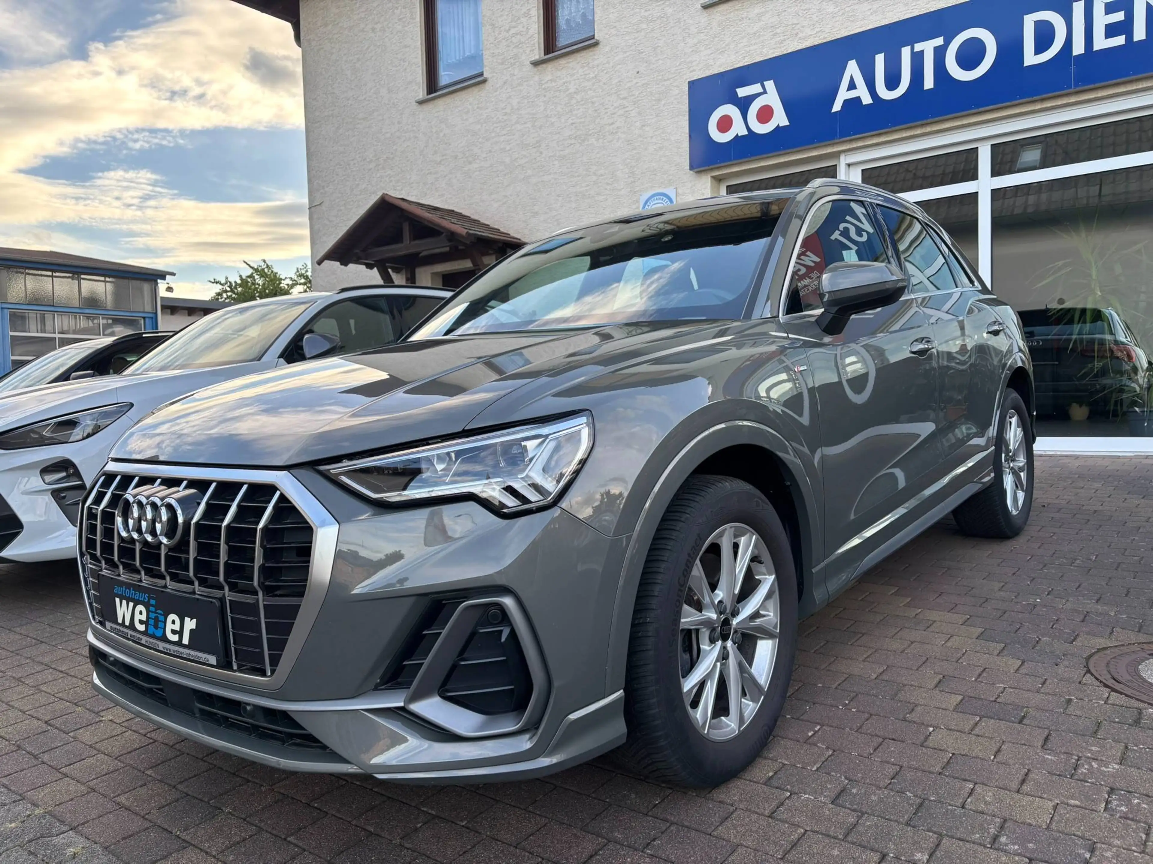 Audi Q3 40 TFSI quattro S line*DSG*KAMERA*LED*AHK*ACC*ViCo — photo 4