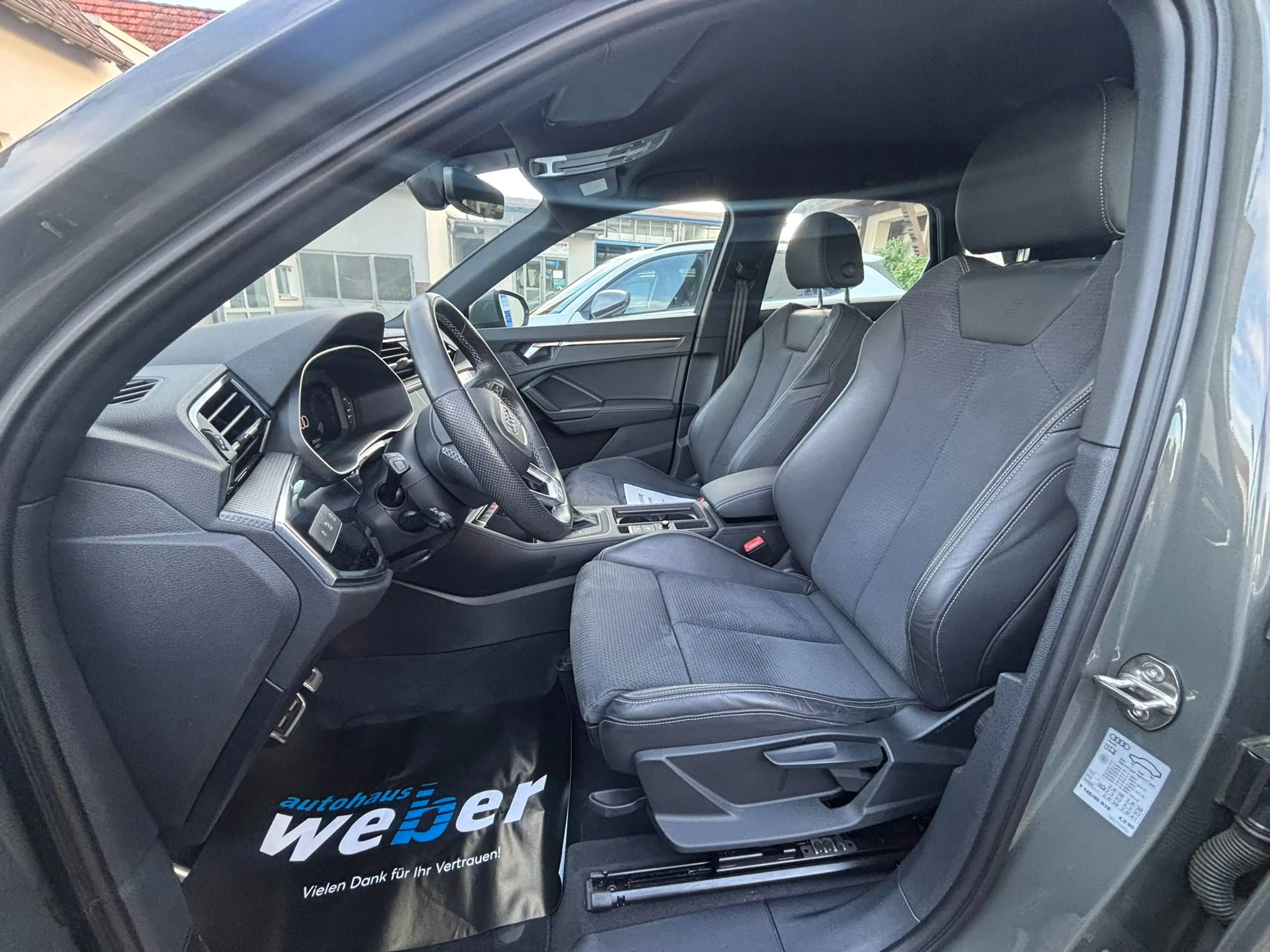 Audi Q3 40 TFSI quattro S line*DSG*KAMERA*LED*AHK*ACC*ViCo — photo 10
