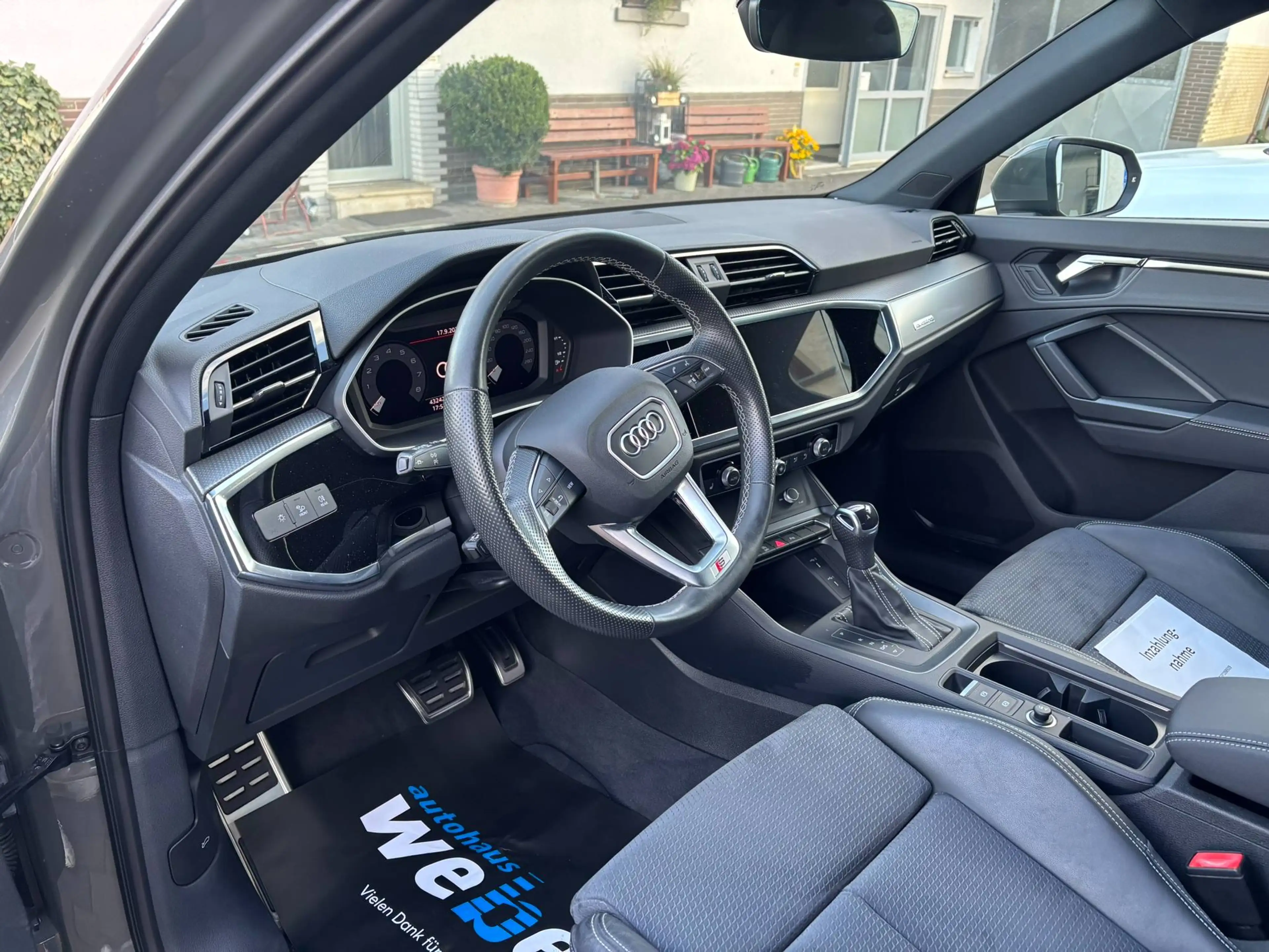Audi Q3 40 TFSI quattro S line*DSG*KAMERA*LED*AHK*ACC*ViCo — photo 11