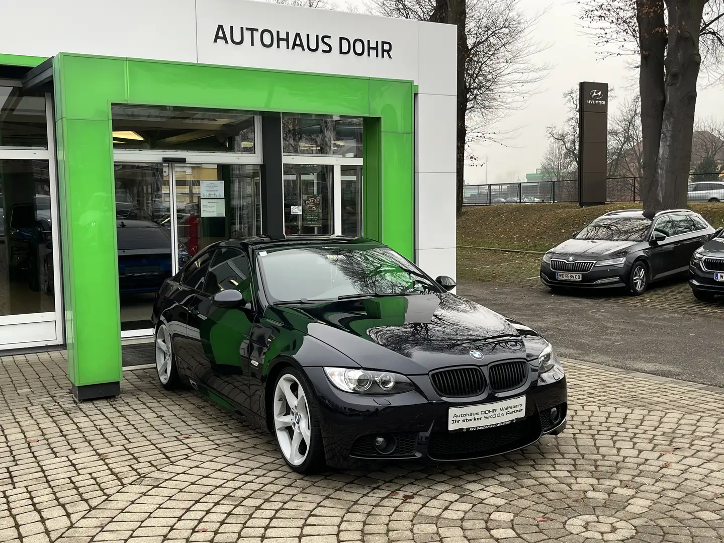 BMW 335 335d Schwarz - 1