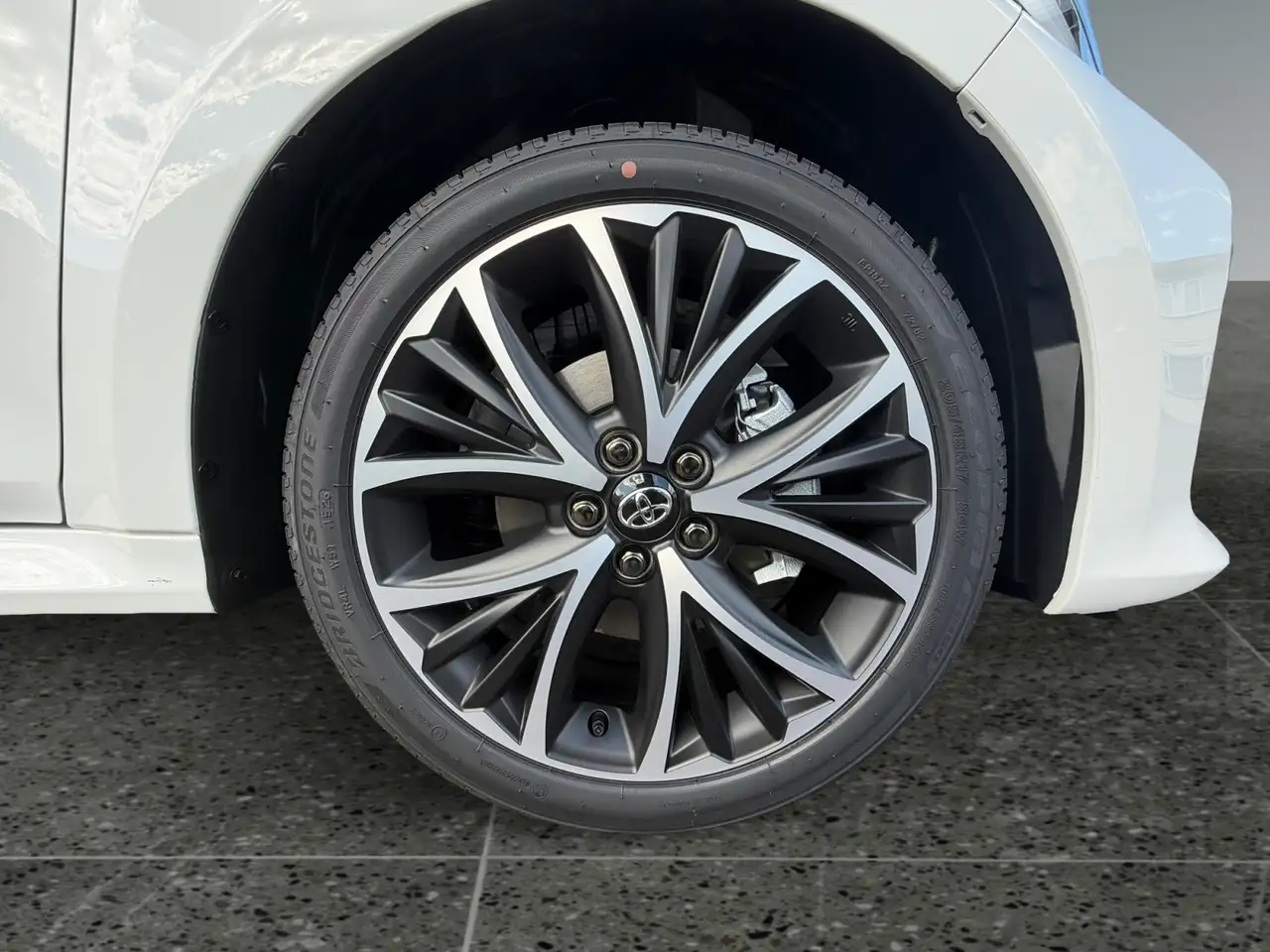 Toyota Yaris 2026 — фото 15