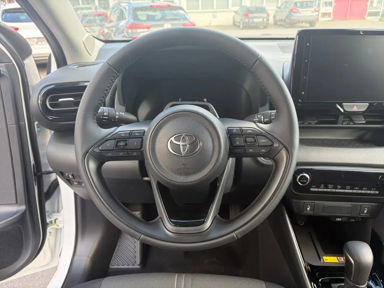 Toyota Yaris 2026 — фото 11