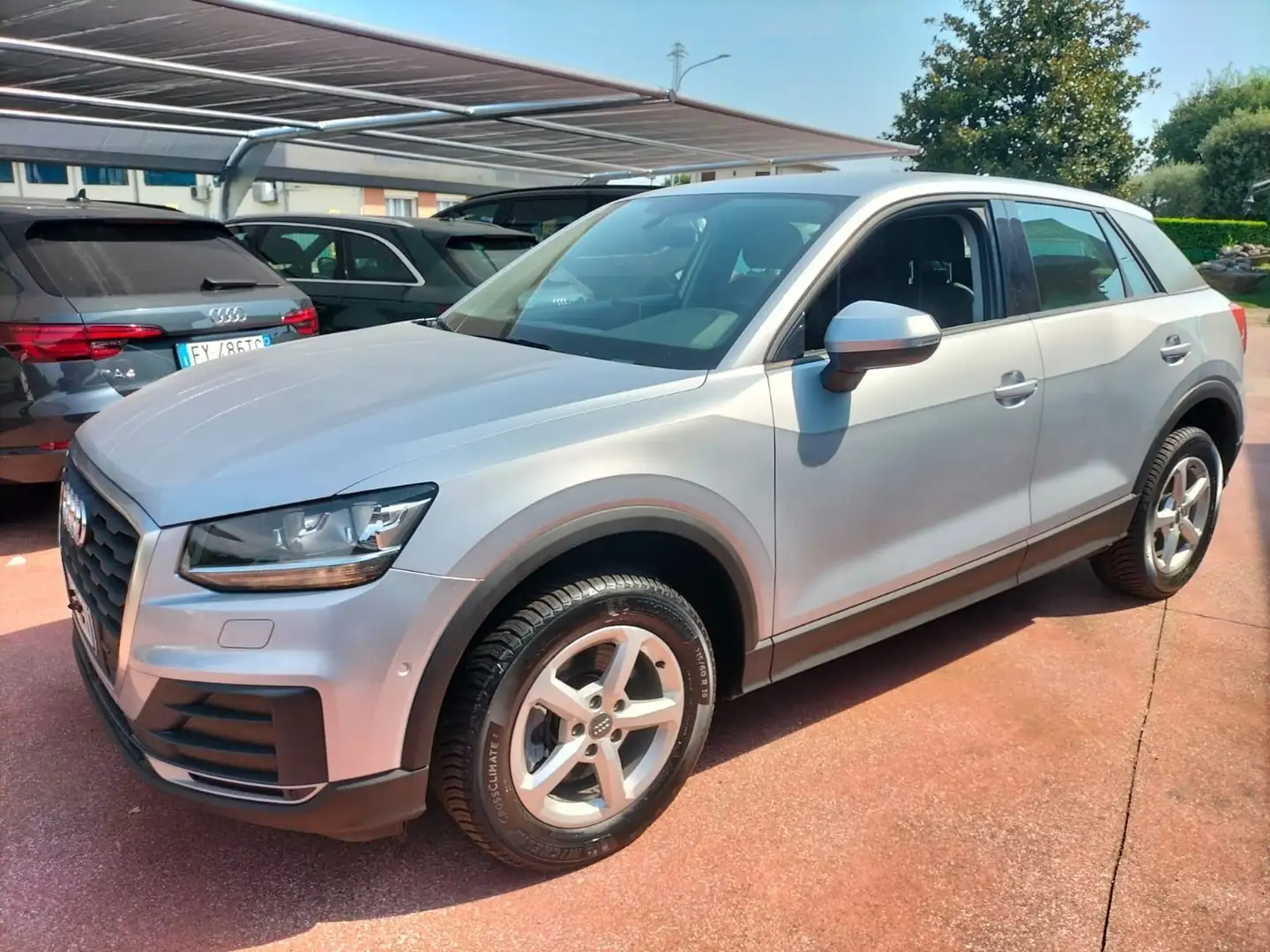Audi Q2 Q2 1.6 tdi Business s-tronic Grigio - 2