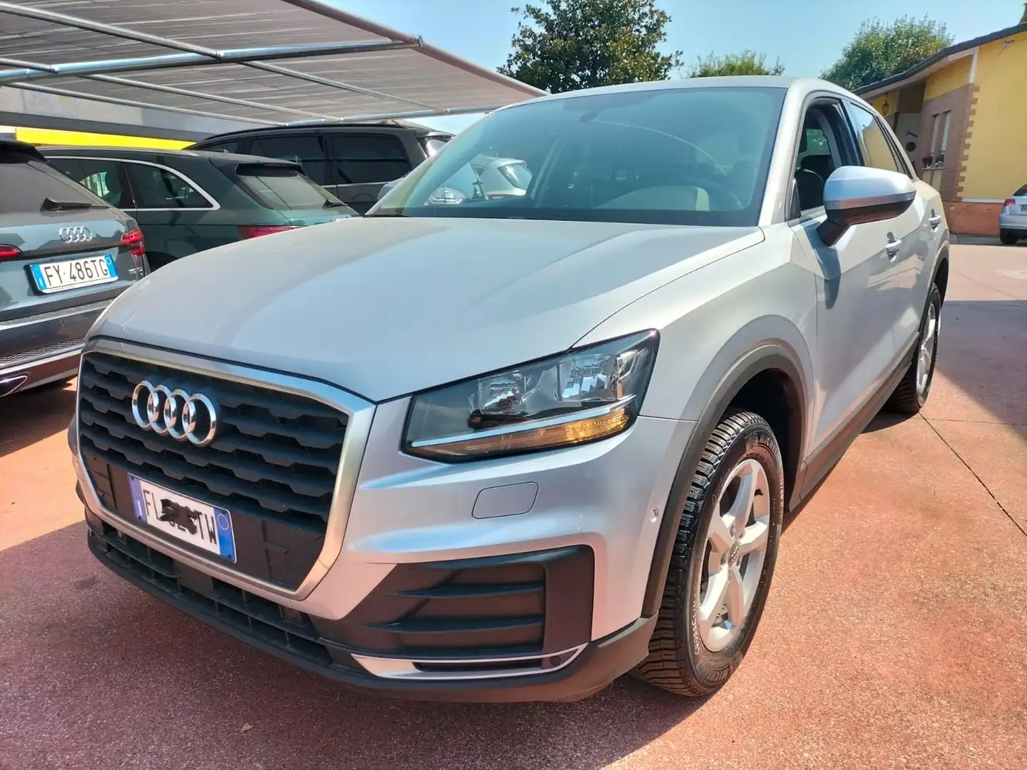 Audi Q2 Q2 1.6 tdi Business s-tronic Grigio - 1