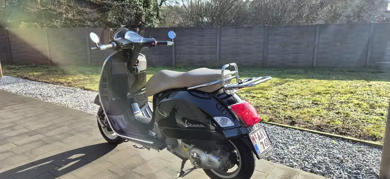 Vespa GTS 250ie - foto 3