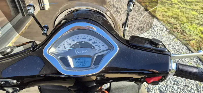 Vespa GTS 250ie - foto 5