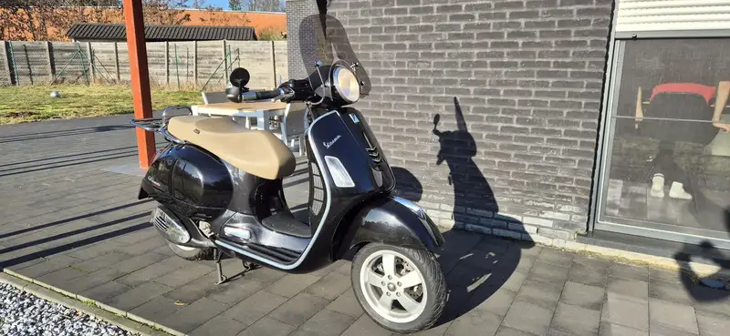 Vespa GTS 250ie - foto 8