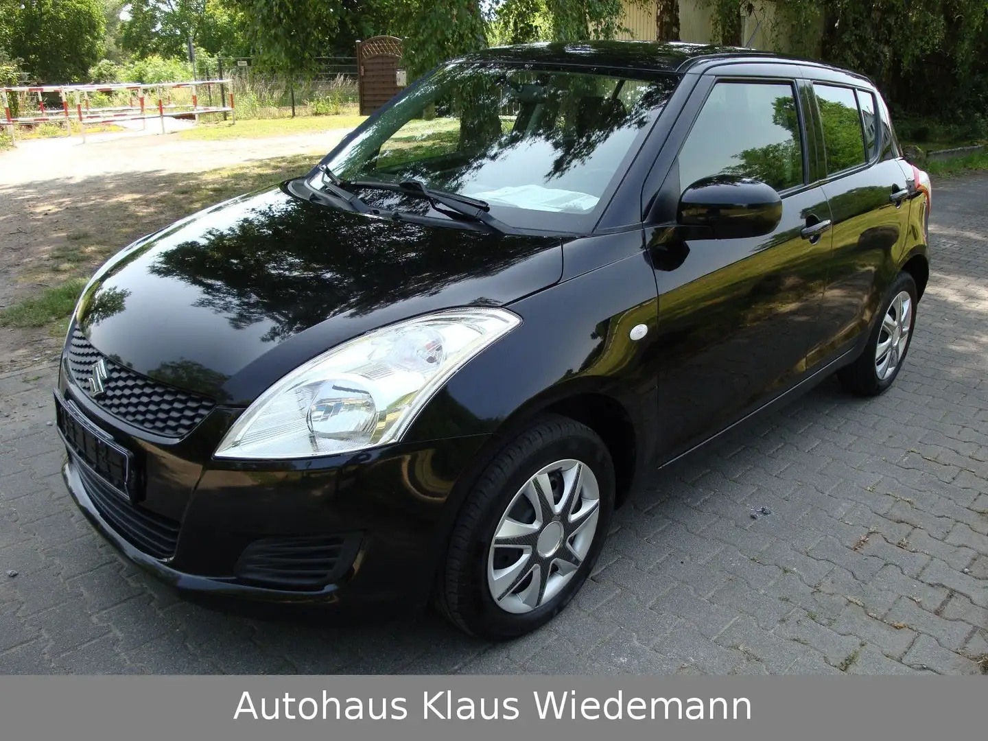 Suzuki Swift 1.2 4x4 Club - 3.Hd./orig. erst 46 TKM Schwarz - 1