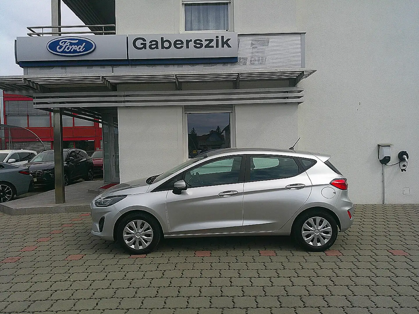 Ford Fiesta Cool & Connect 1,1 Start/Stop Silber - 2