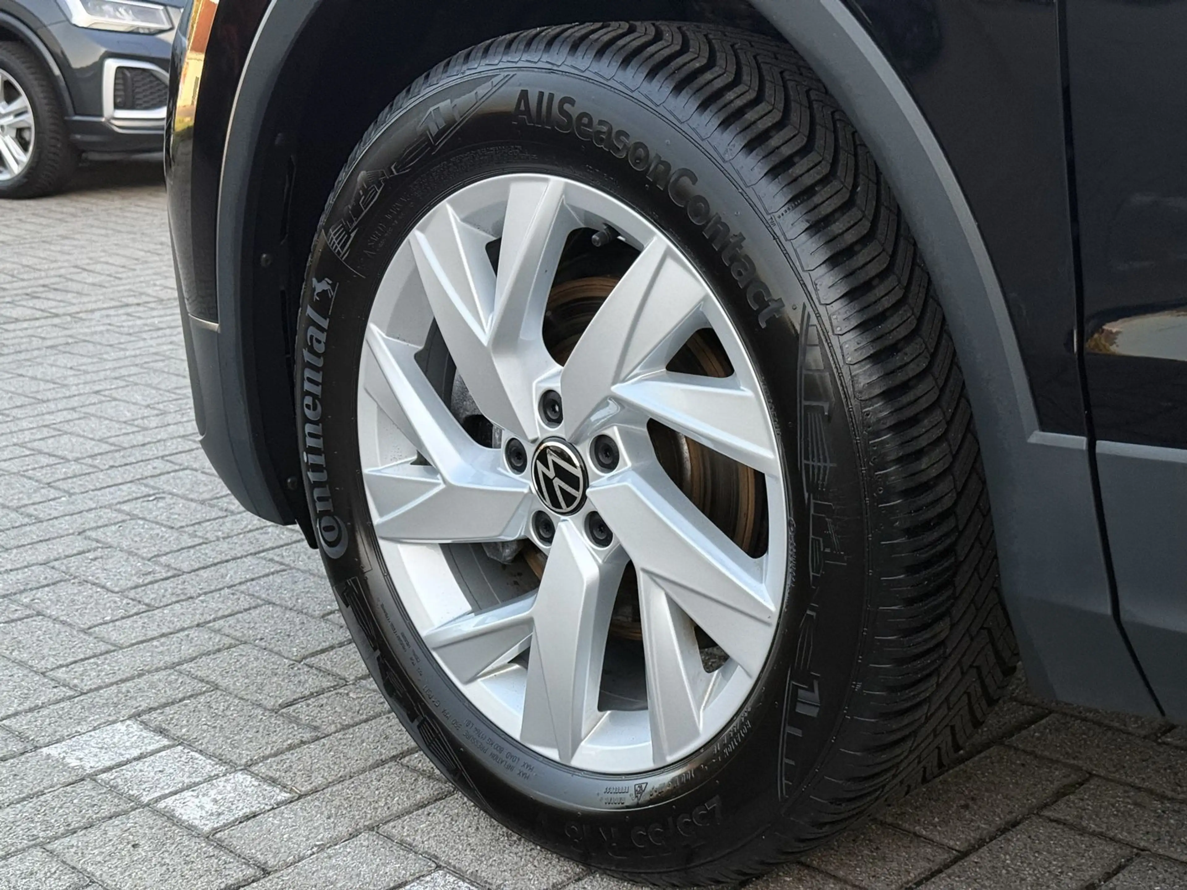 Volkswagen Tiguan Allspace Life,7-Sitzer,Winter,AHK,ACC. — photo 10