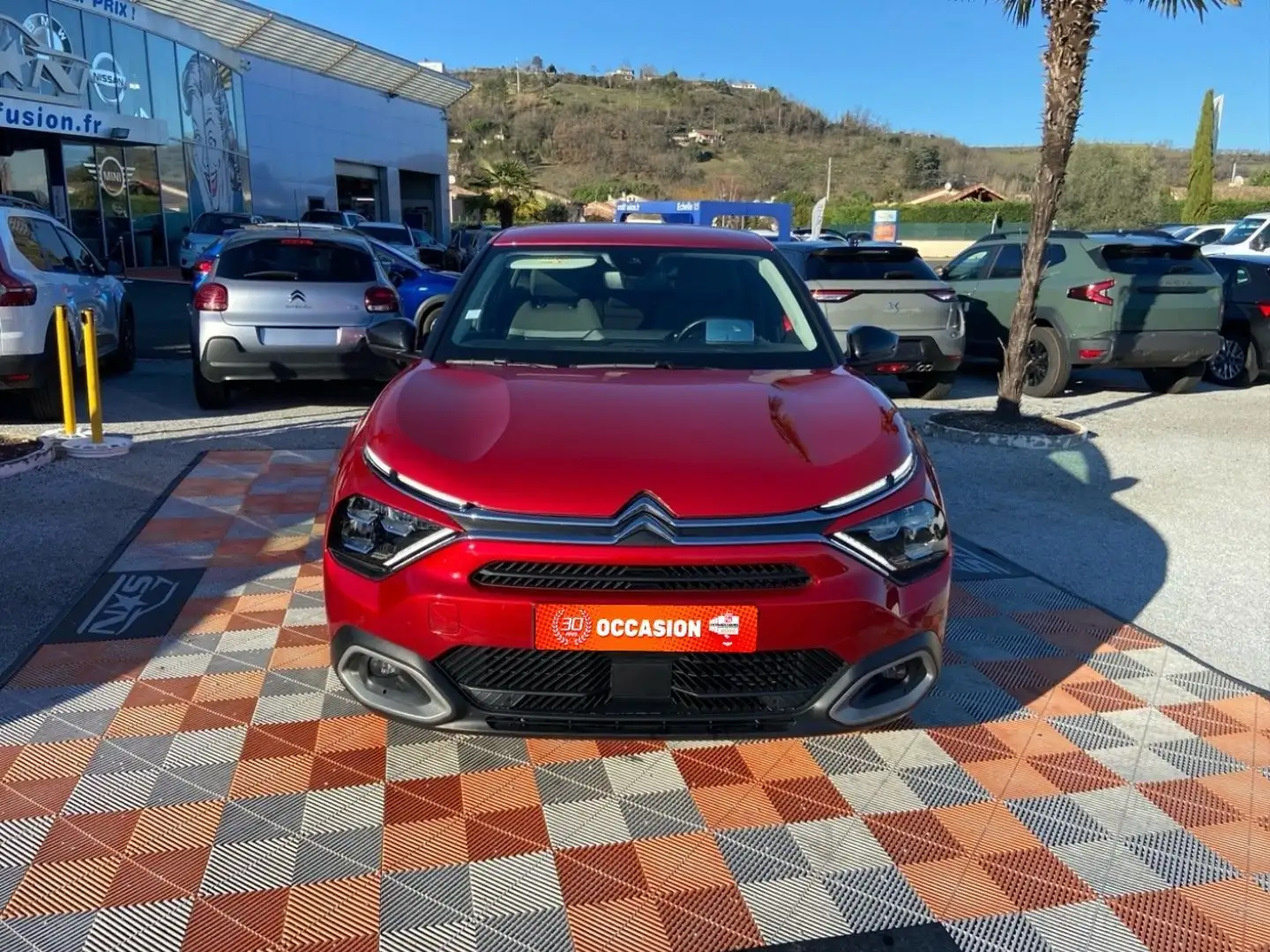 Citroen C4 1.5 BLUEHDI 130 EAT8 SHINE Rot - 2