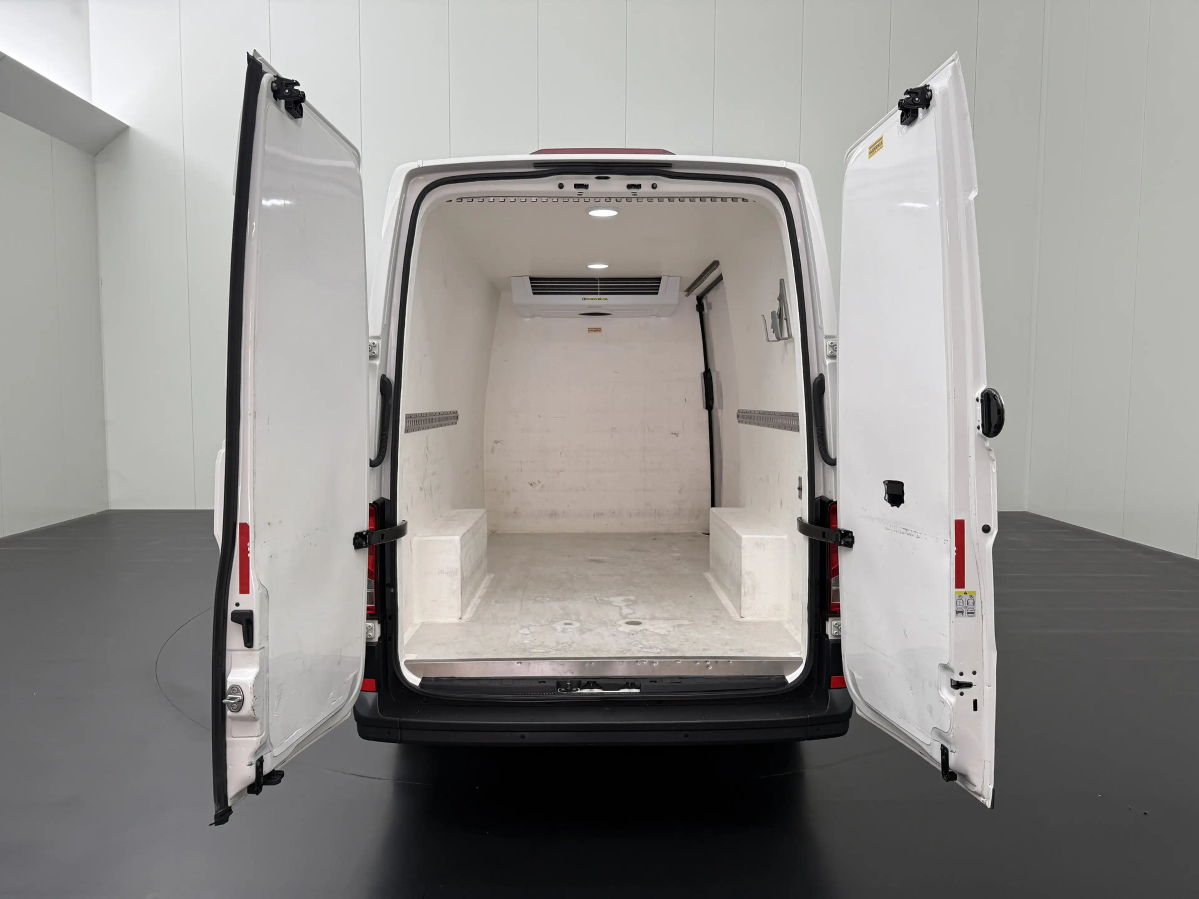 Volkswagen Crafter 2.0TDI L3H3 Koelwagen | Airco | Cruise | 3-Zits — photo 4