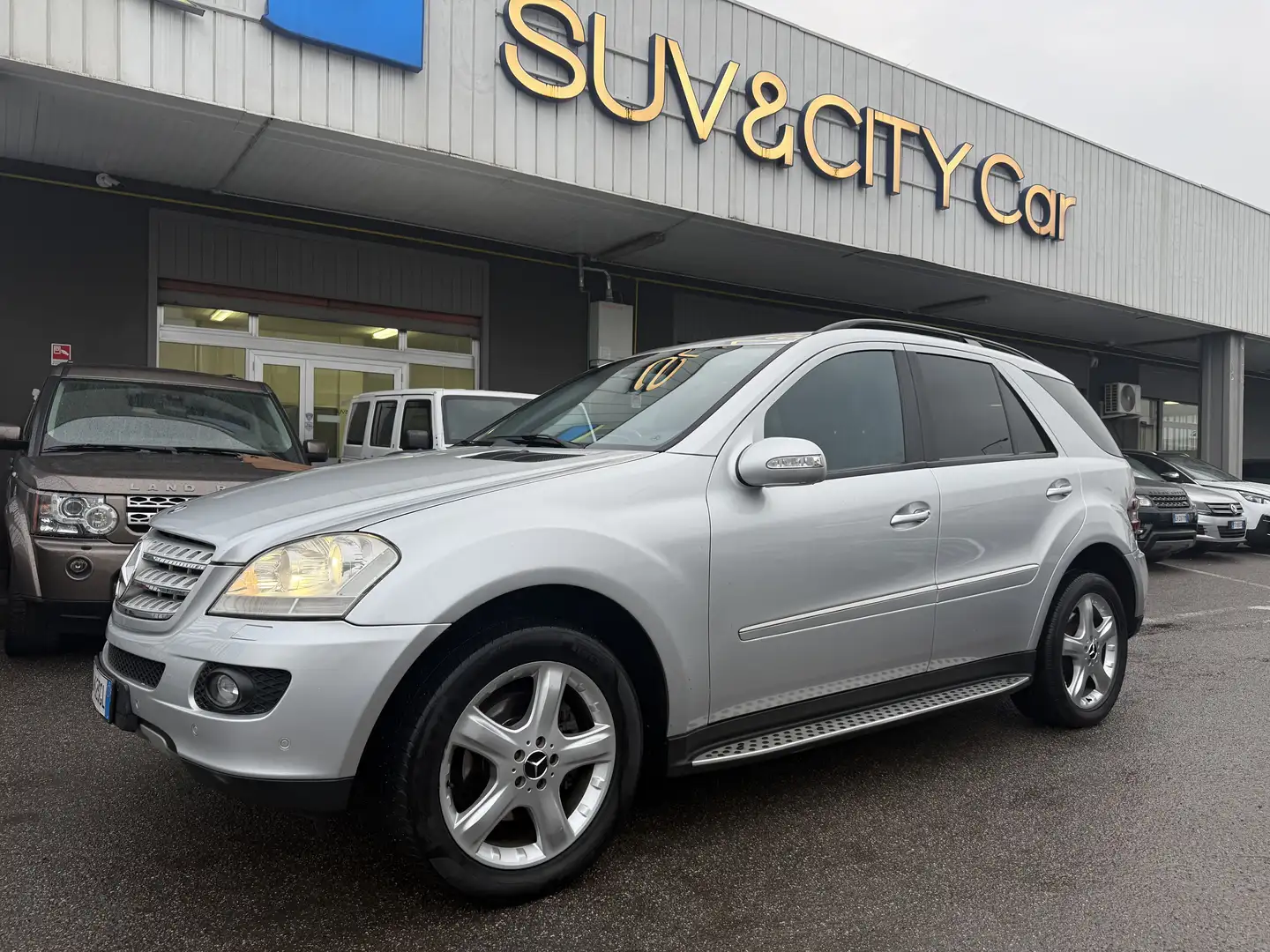 Mercedes-Benz ML 320 cdi Chrome auto KM CERTIFICATI Grau - 1