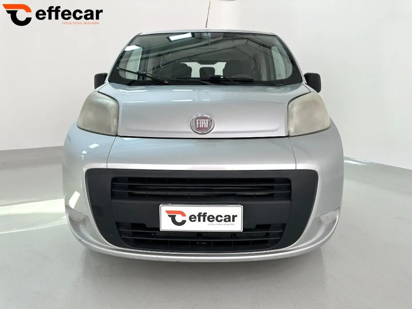 Fiat Qubo 1.4 8V 73CV NEOPATENTATI Plateado - 2